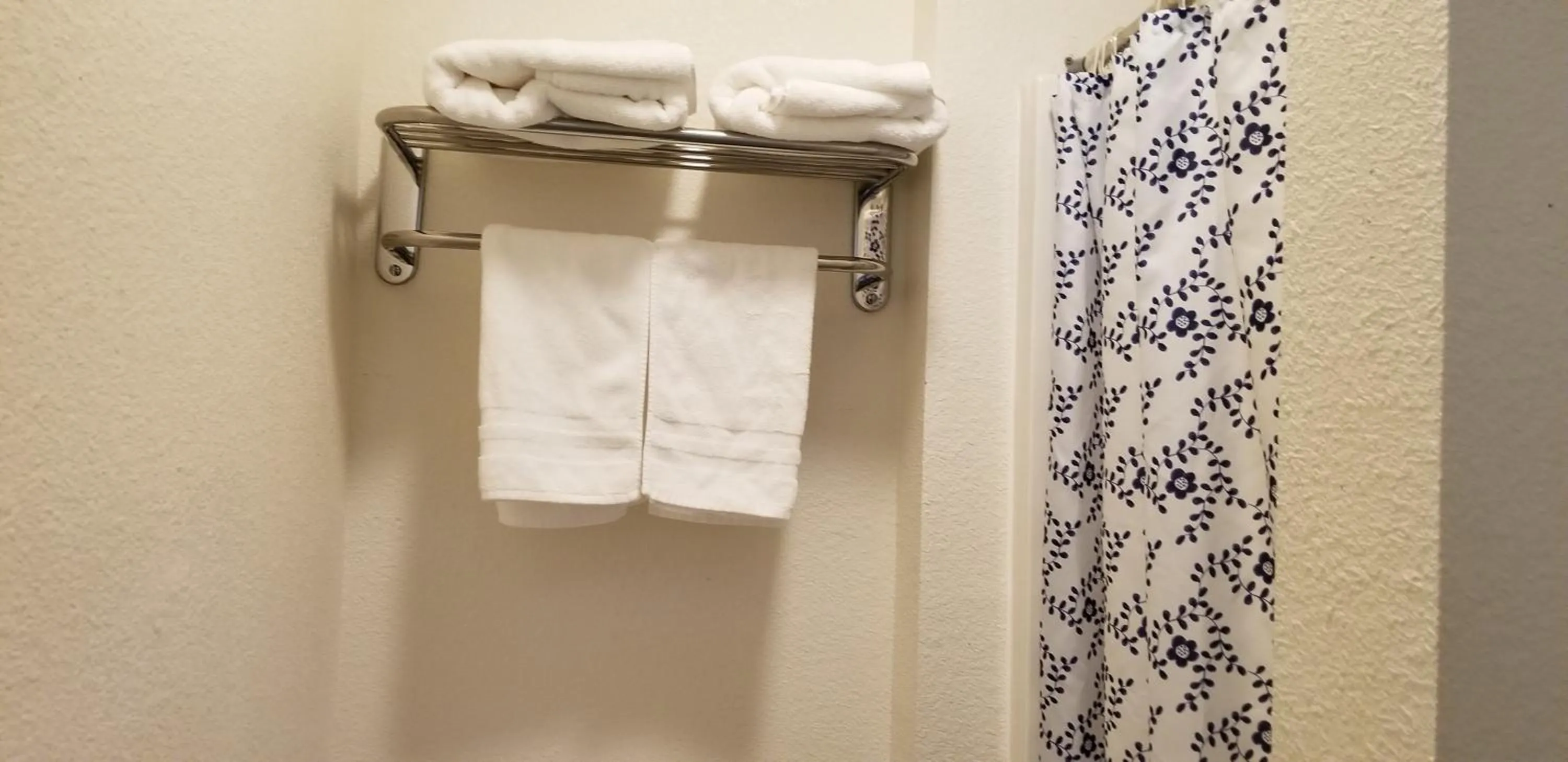 Shower in Orange Village Hostel