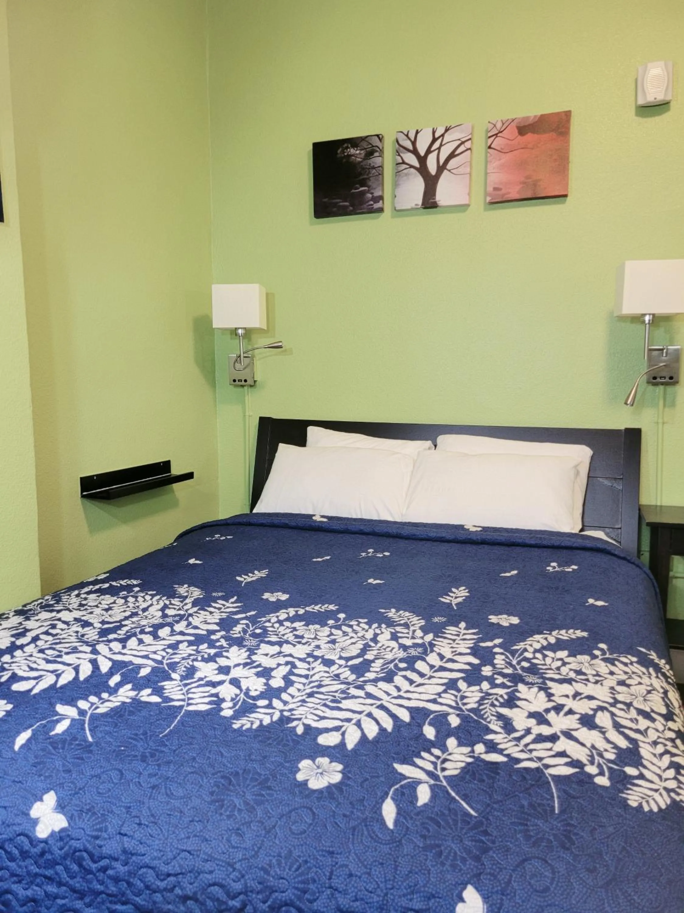 Bed in Orange Village Hostel