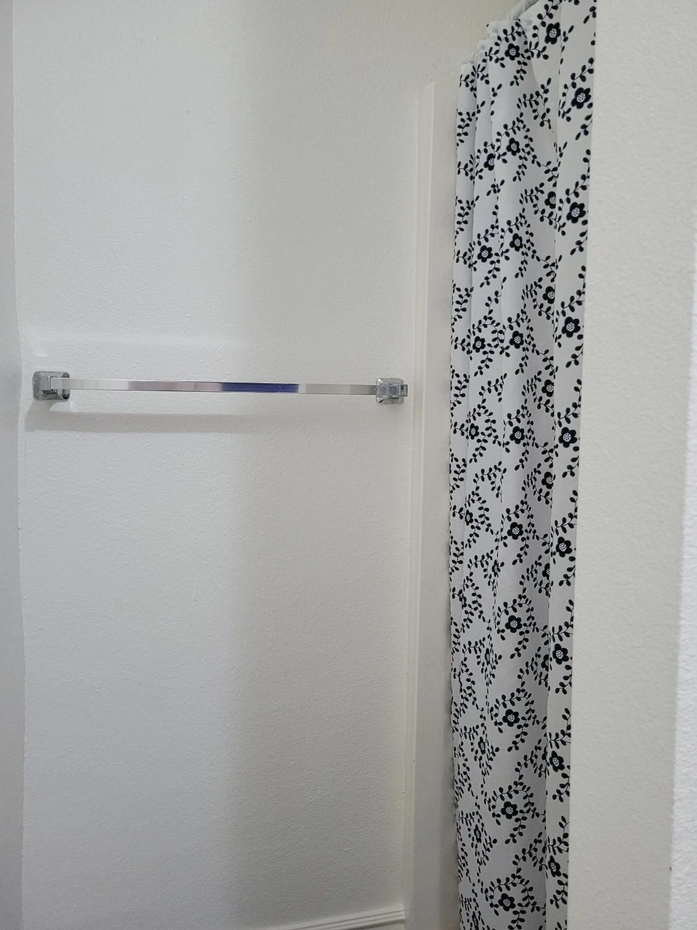 Shower in Orange Village Hostel