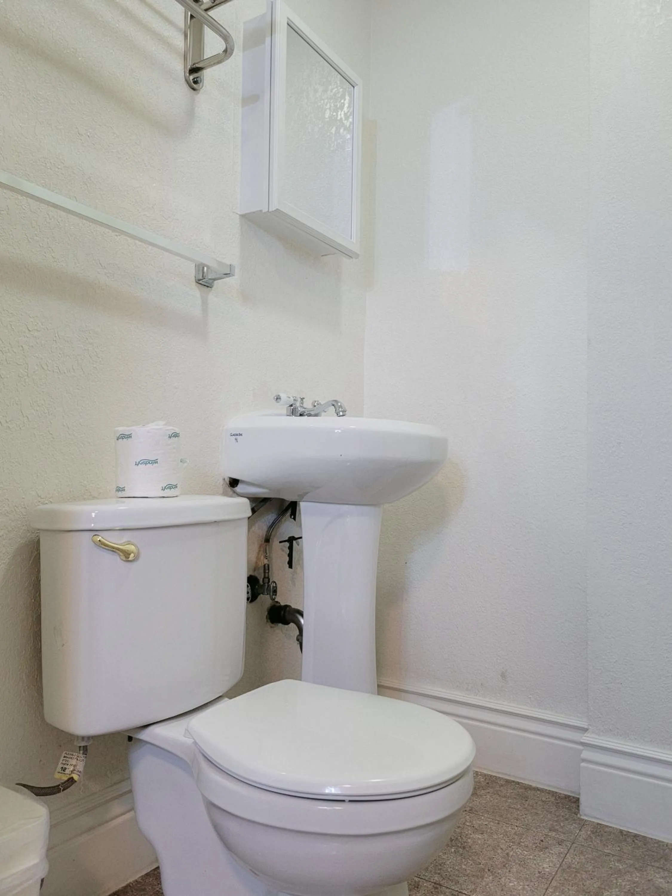 Toilet in Orange Village Hostel