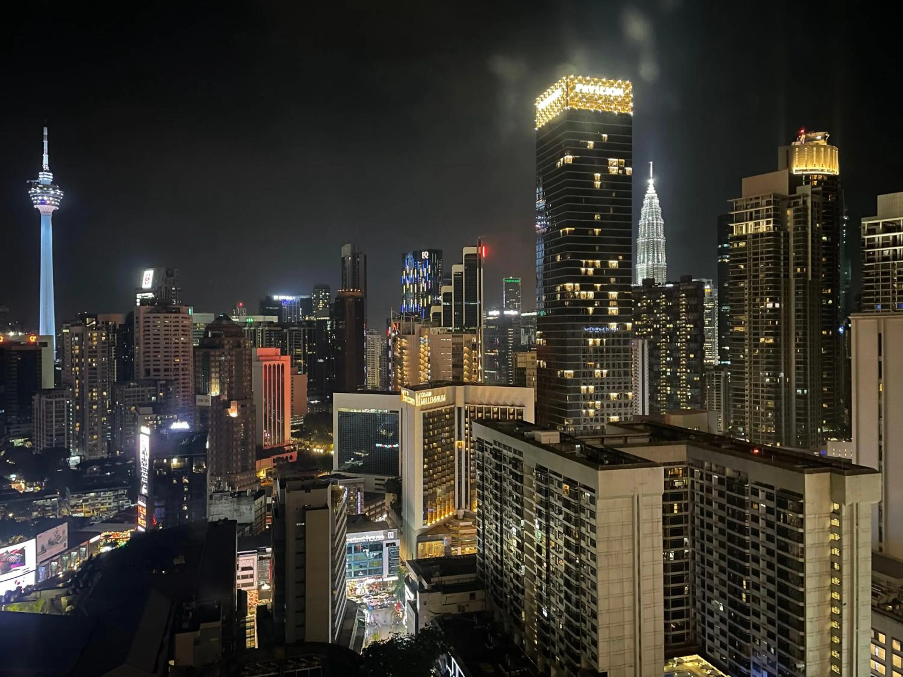 Night in Axon Residence Bukit Bintang Kuala Lumpur By Apex