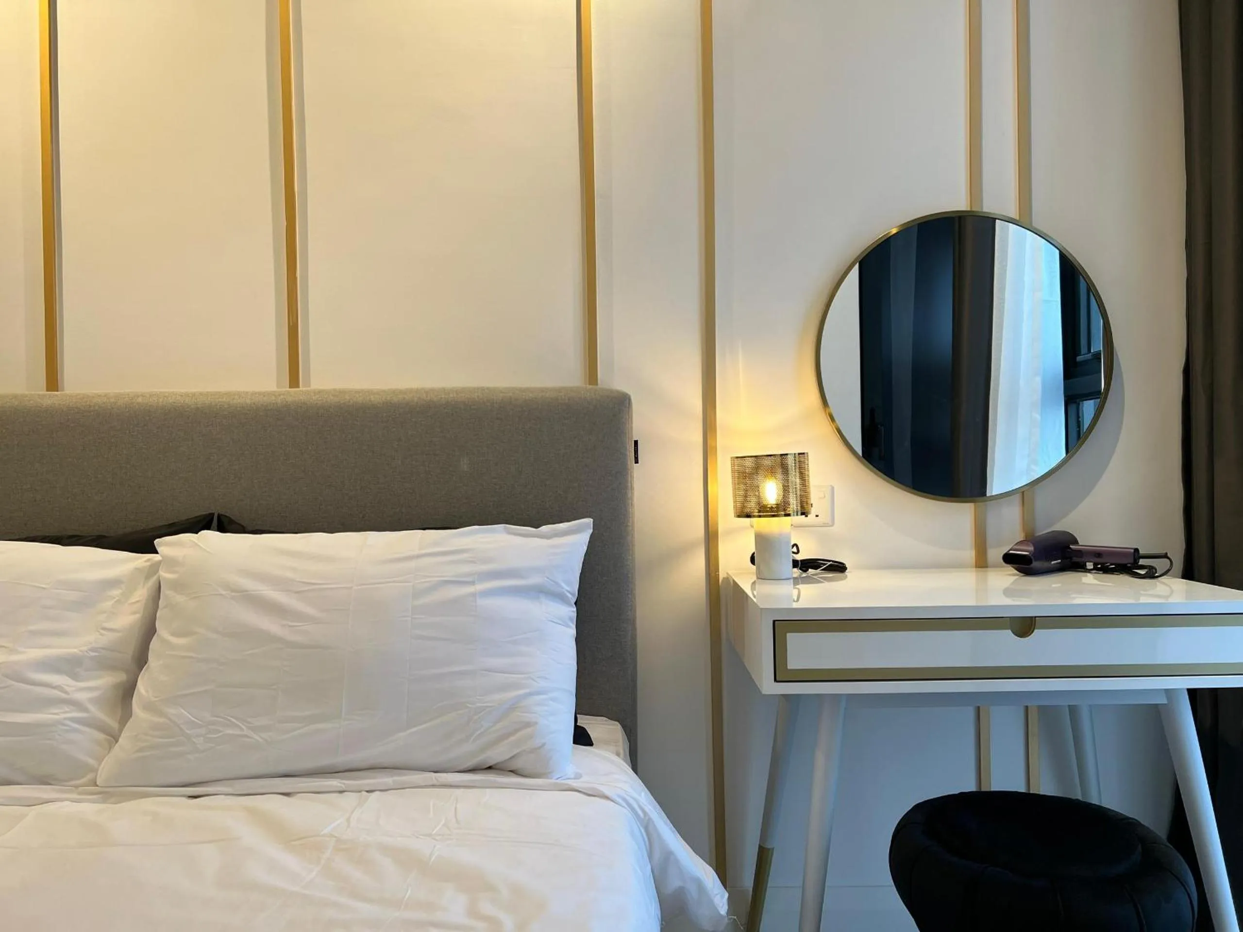 Bedroom, Bed in Axon Residence Bukit Bintang Kuala Lumpur By Apex