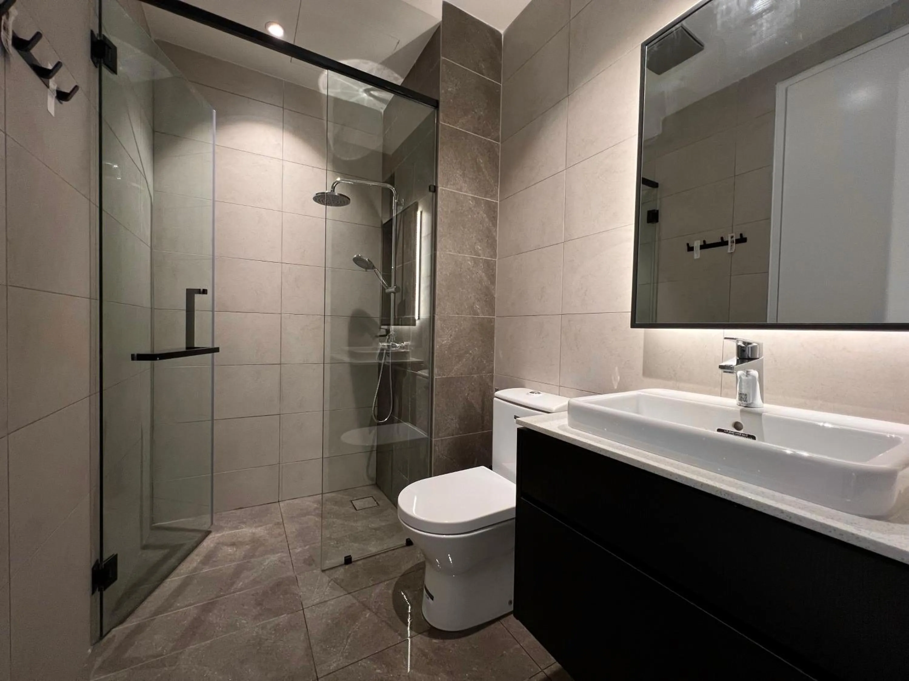 Shower in Axon Residence Bukit Bintang Kuala Lumpur By Apex