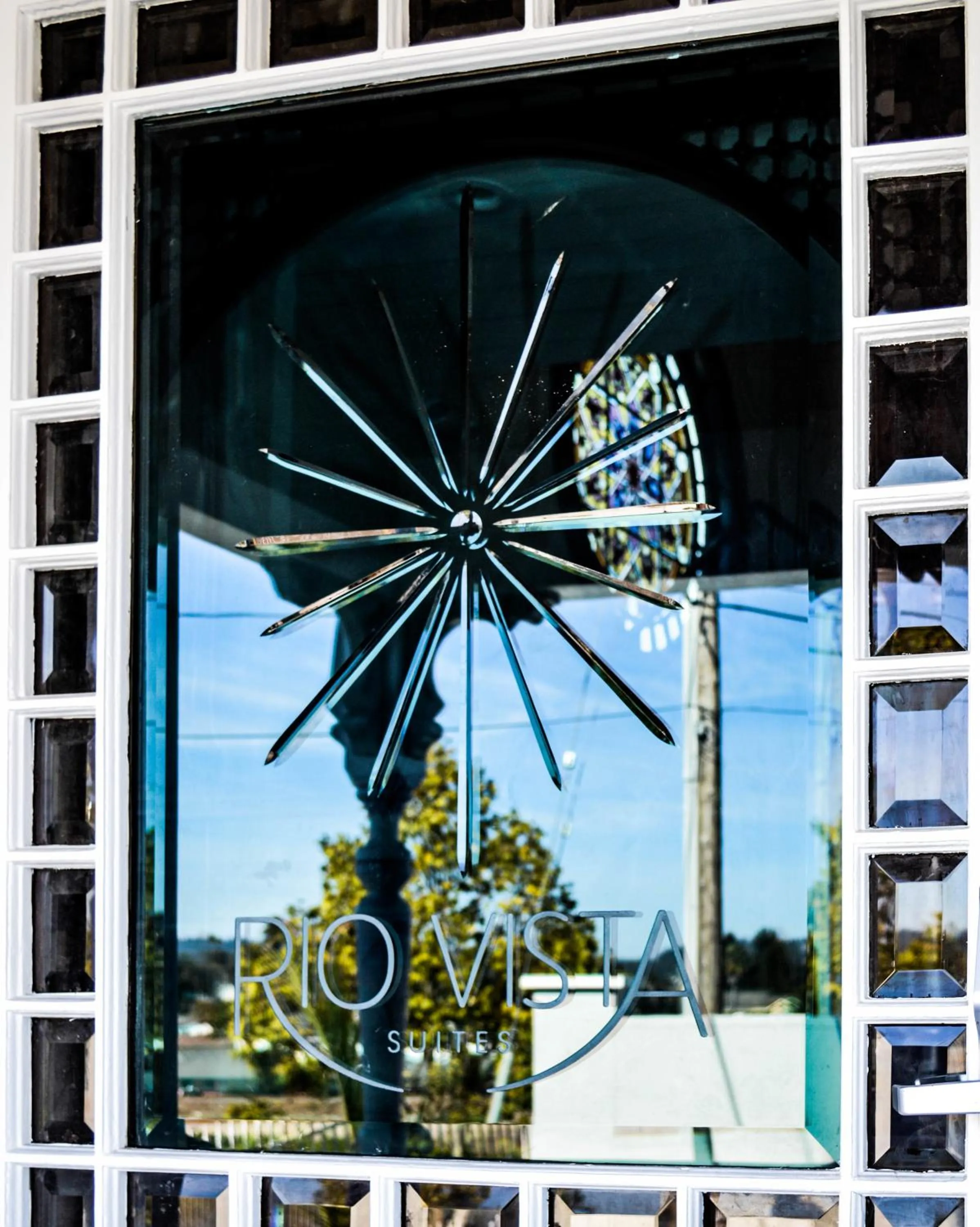Facade/entrance in Rio Vista Inn & Suites Santa Cruz