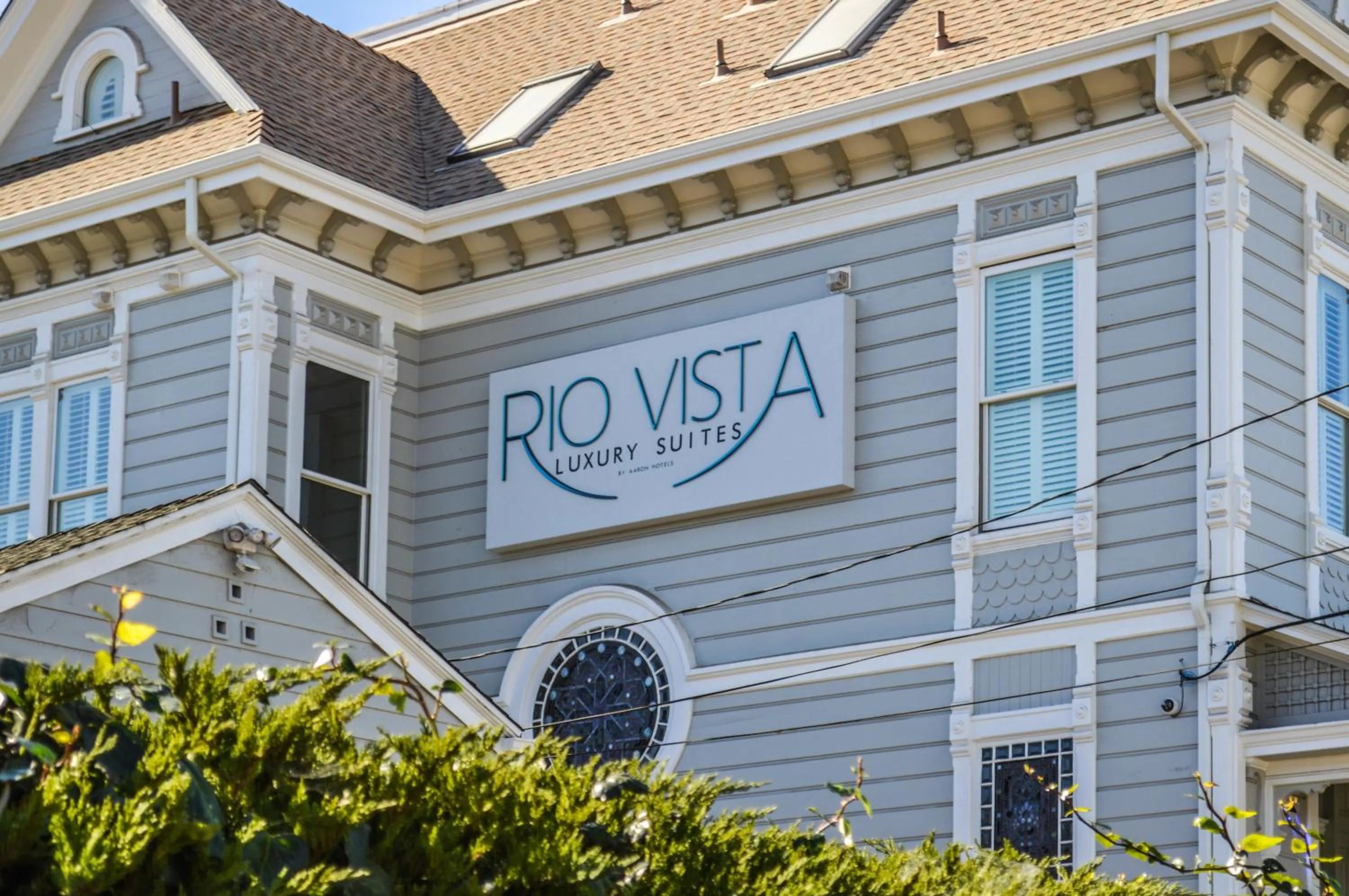 Facade/entrance in Rio Vista Inn & Suites Santa Cruz