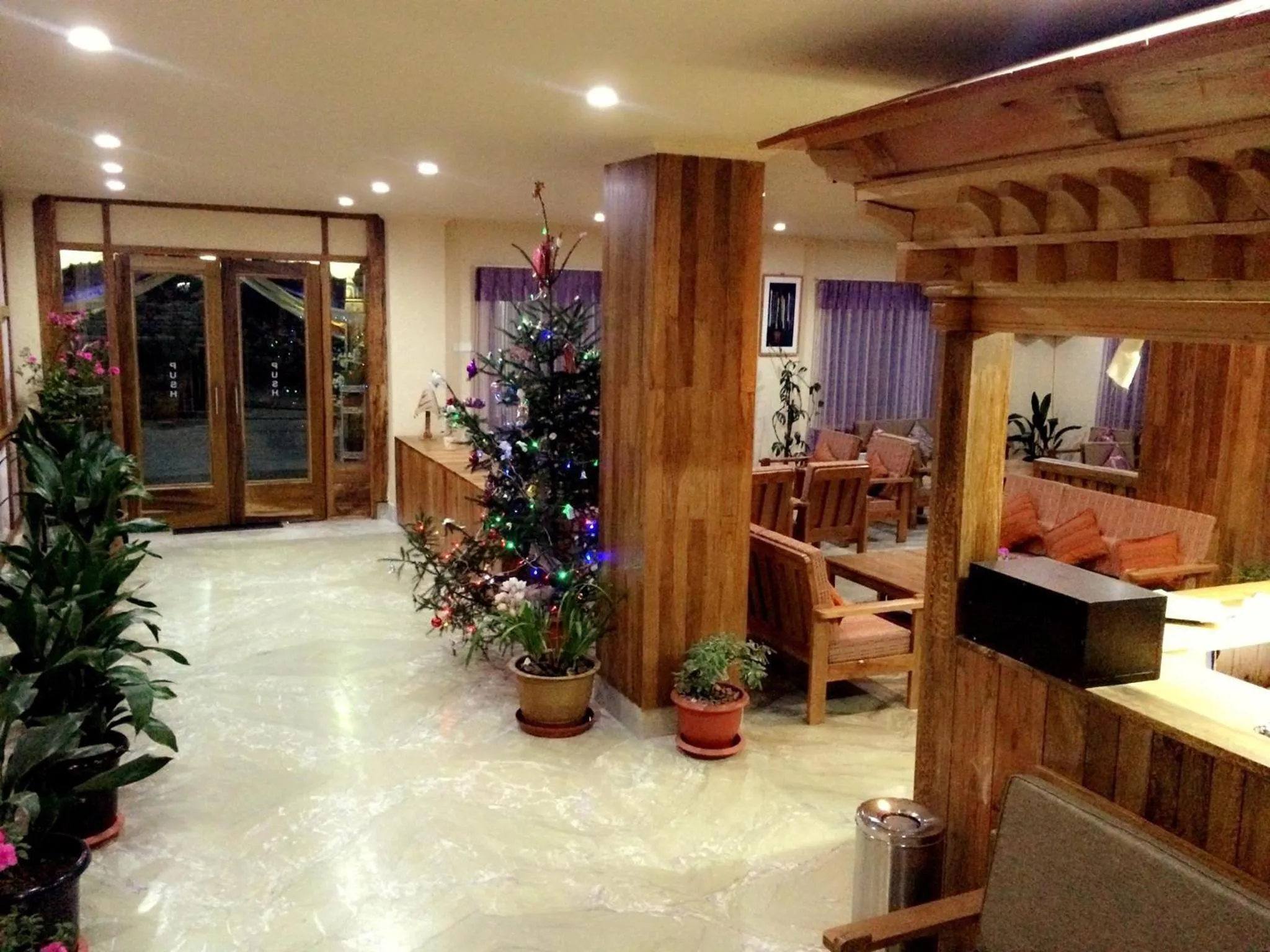 Seating area in Hotel Amodhara