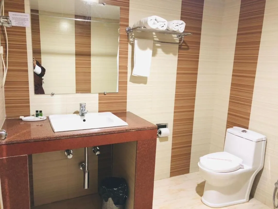 Toilet in Hotel Amodhara