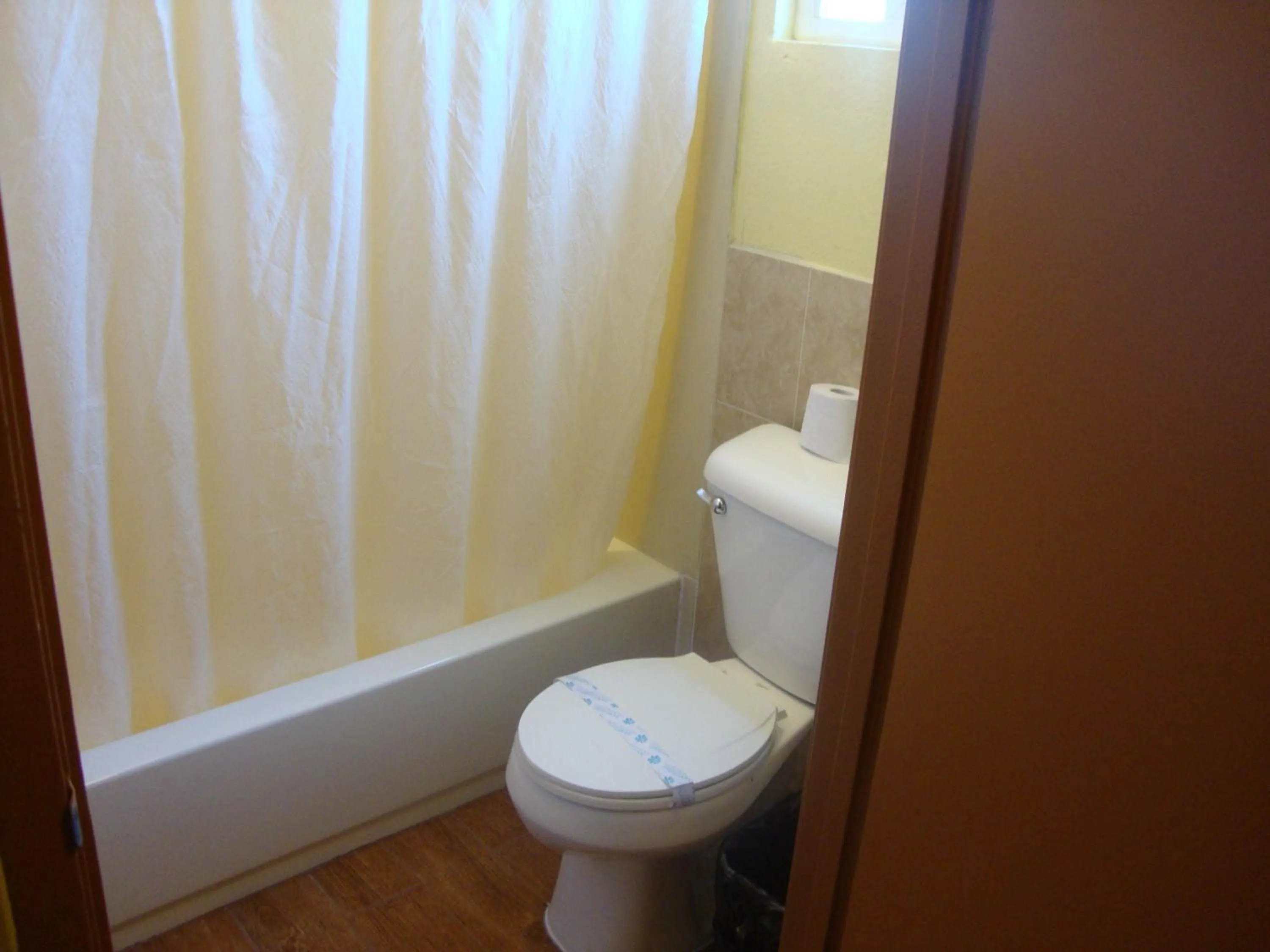 Toilet in Glendora Motel