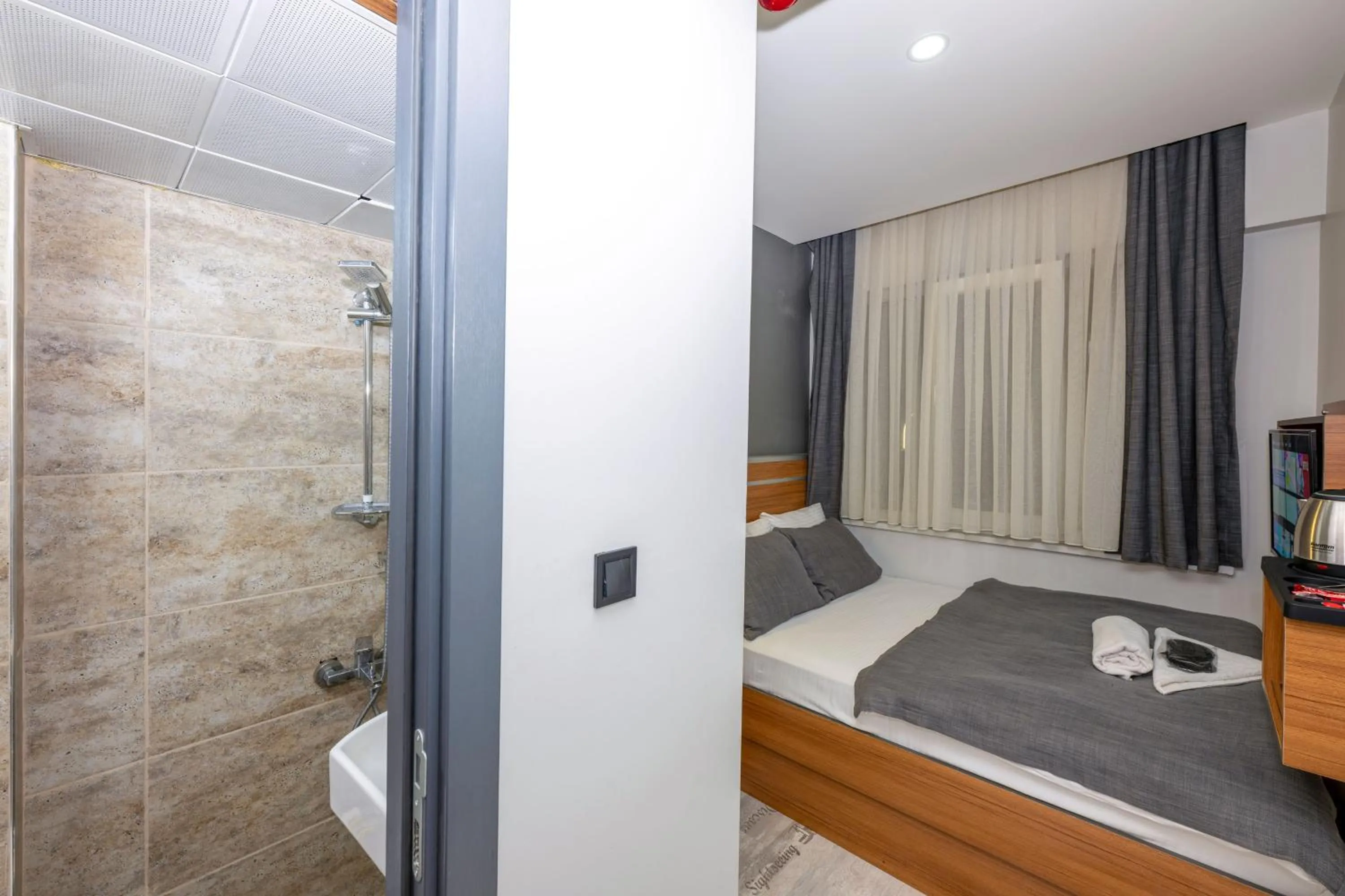 Bedroom, Bed in mayza otel