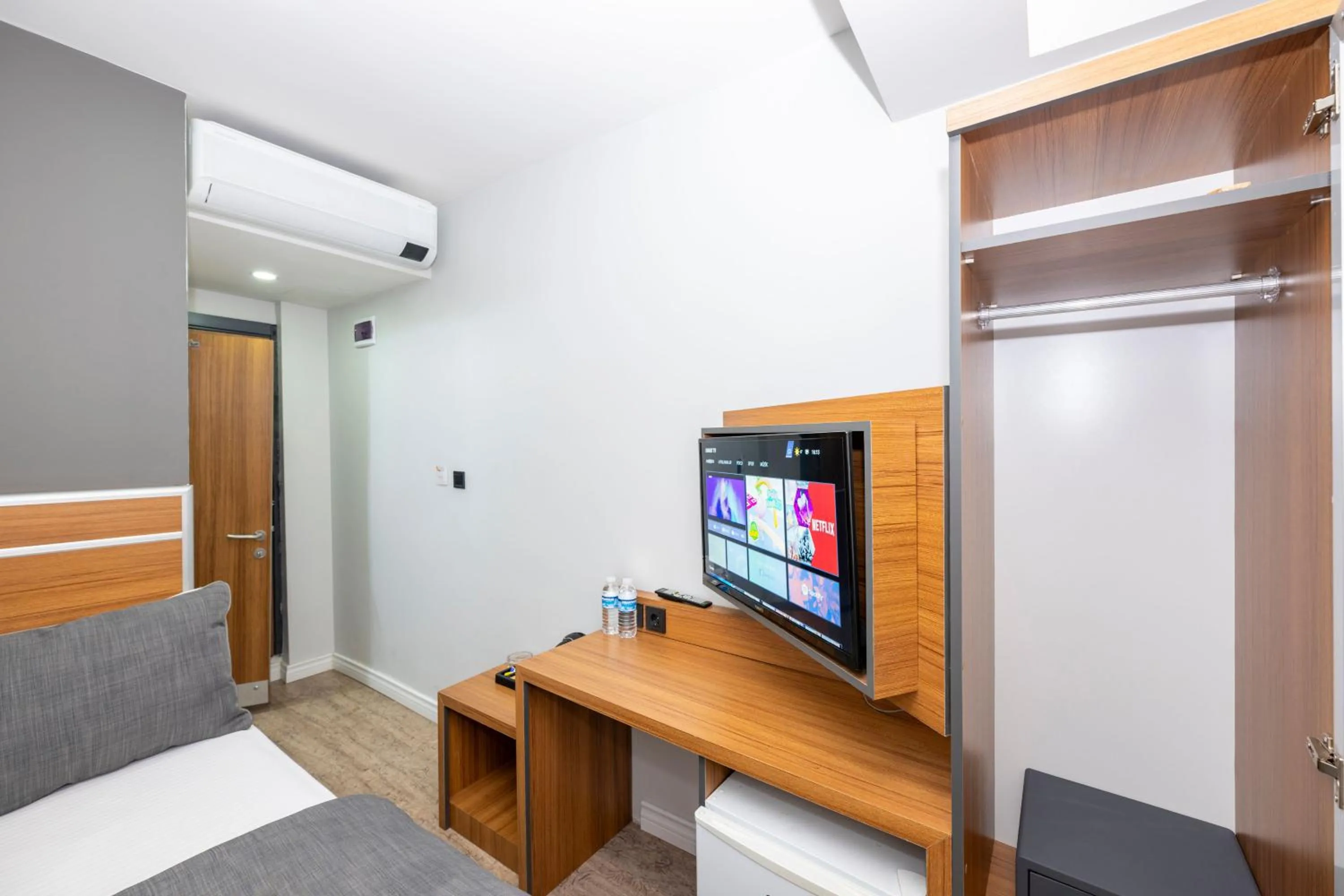 TV and multimedia, Bed in mayza otel