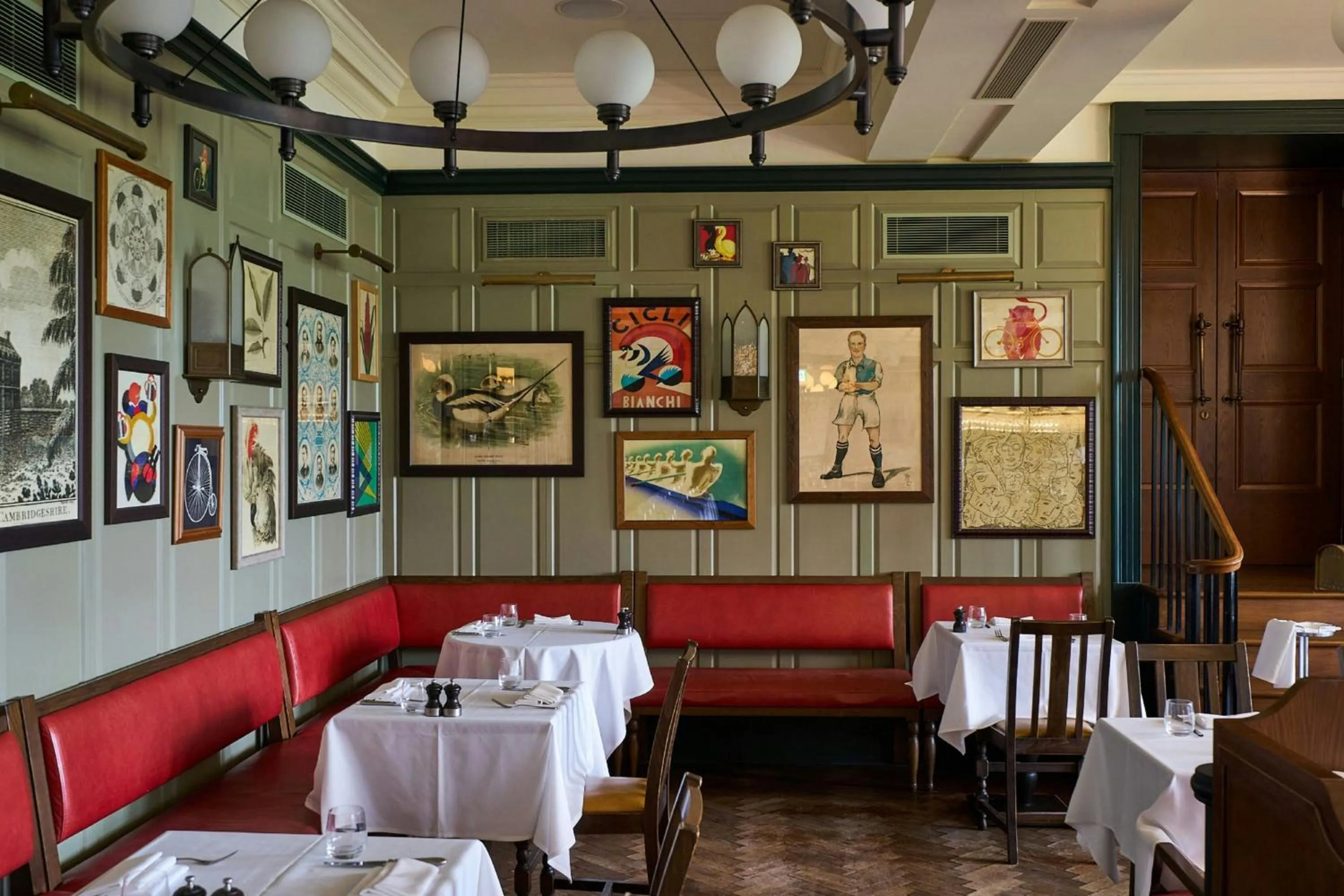 Restaurant/places to eat in University Arms, Autograph Collection