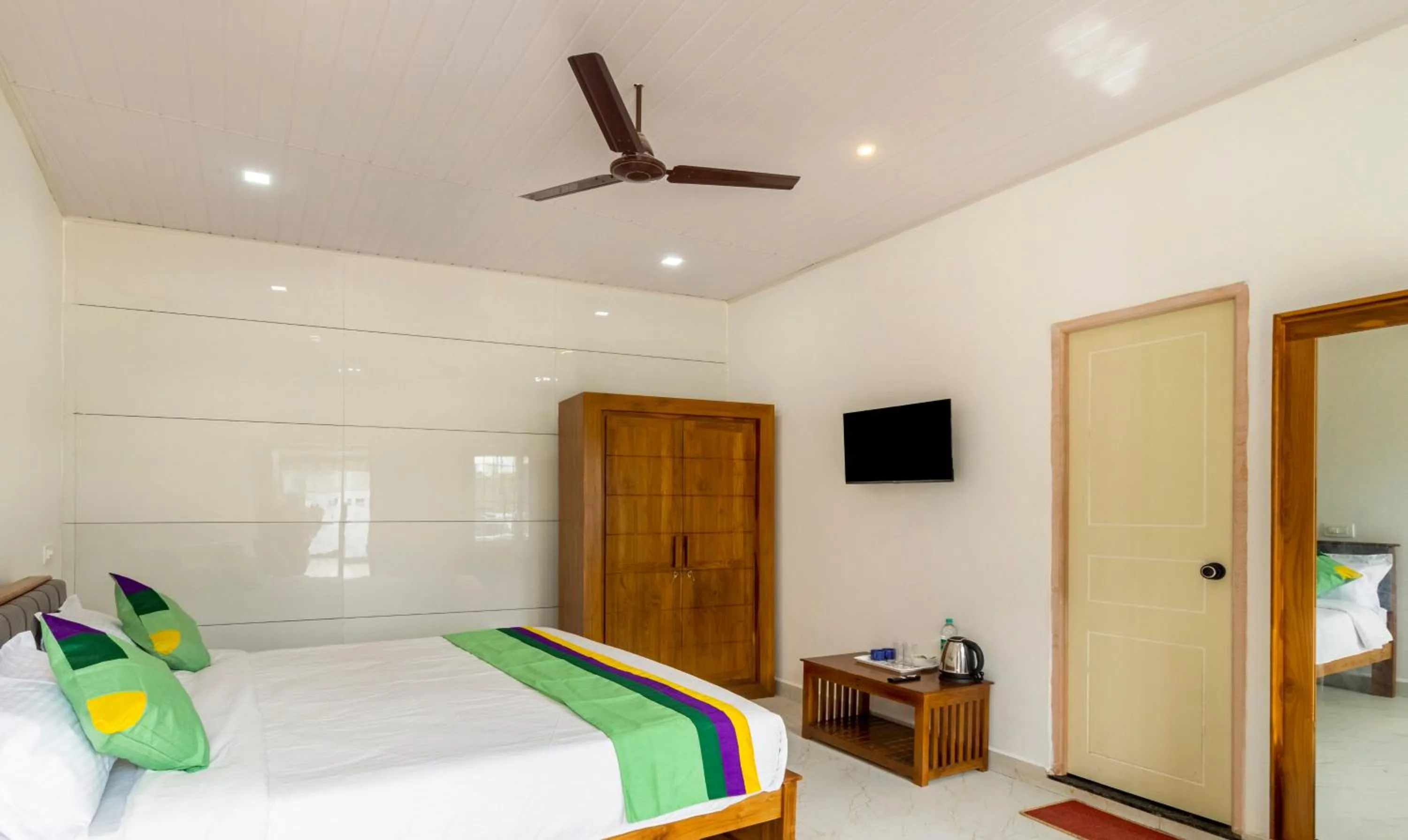 Bed in Treebo The Rove, Coorg