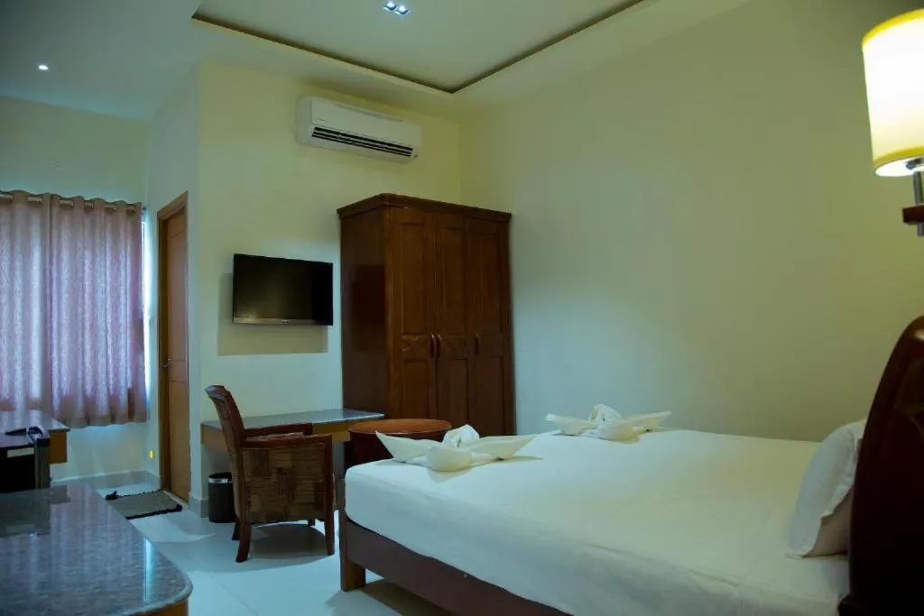 Photo of the whole room in The Grand White Palace