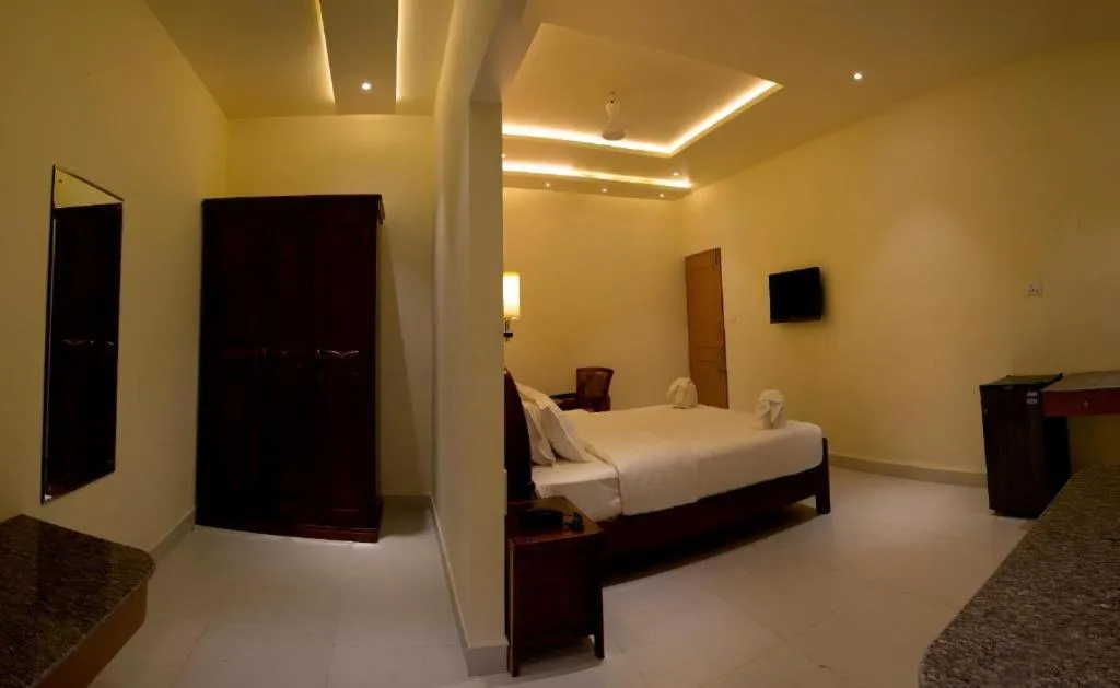 Photo of the whole room in The Grand White Palace