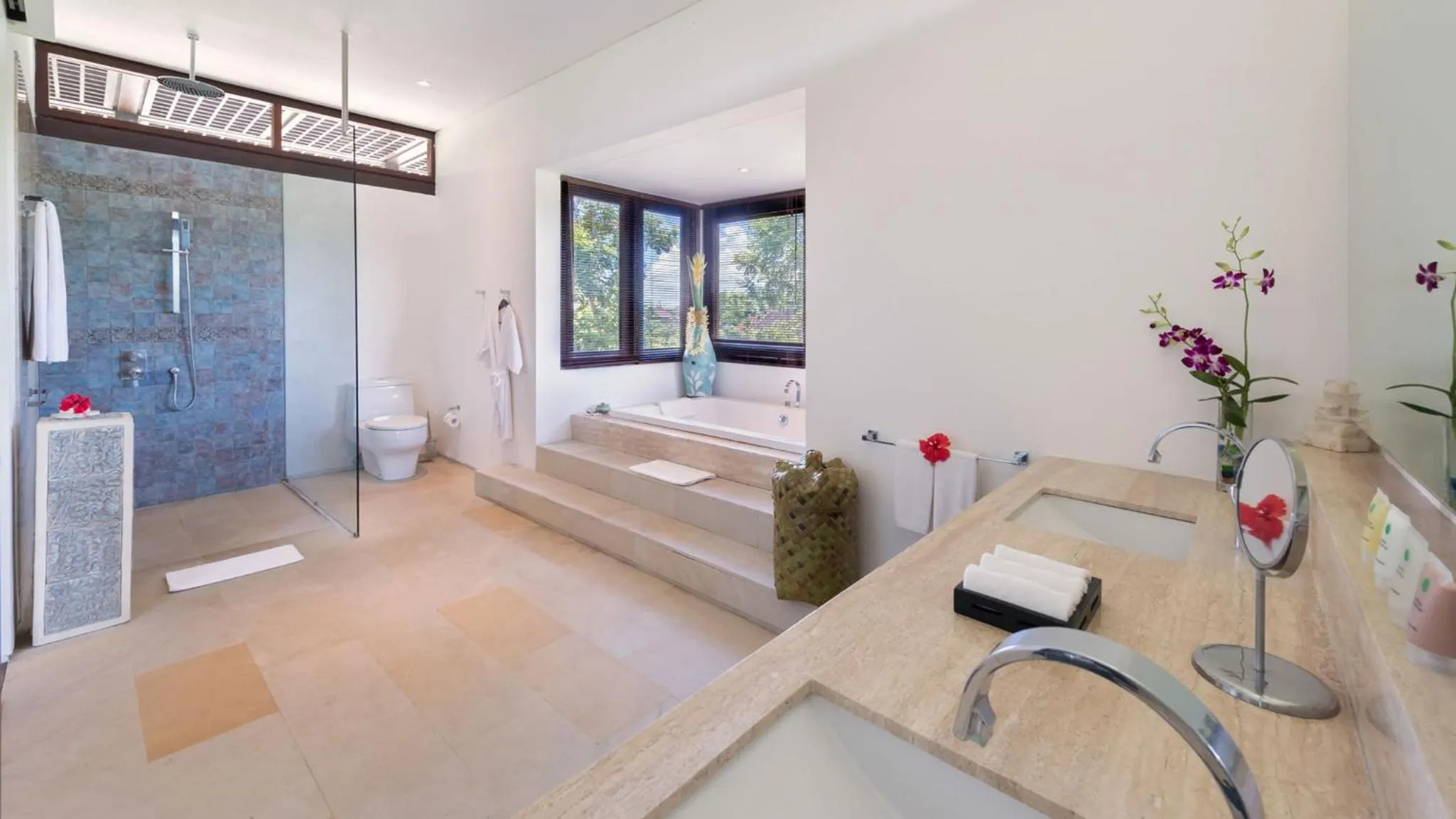 Shower, Bed in Bendega Villas