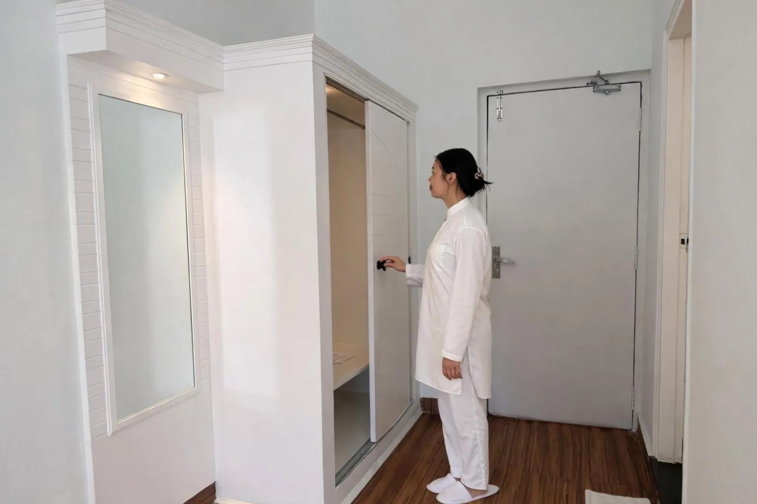 Bed in Sanskriti Vedic Retreat