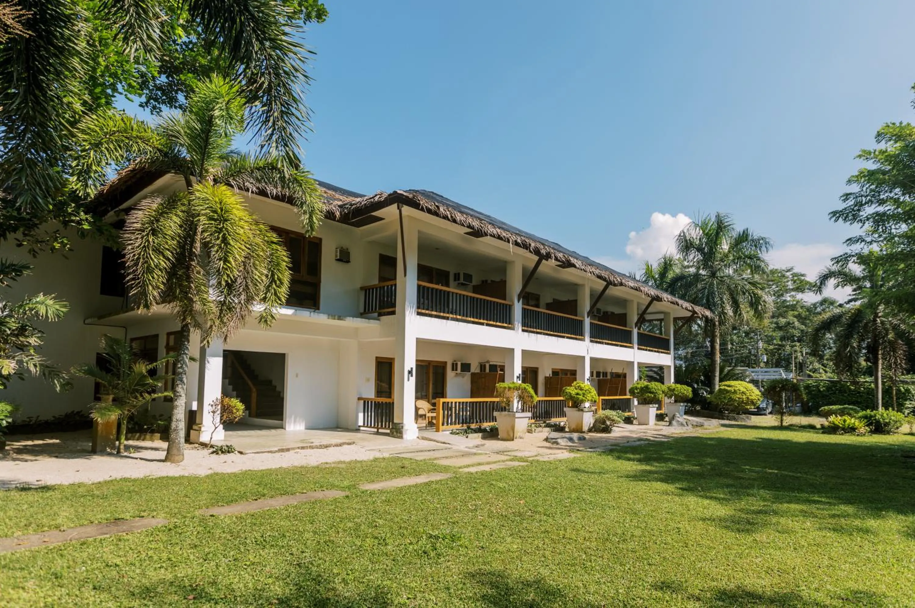 Garden view in Nabulao Beach Resort