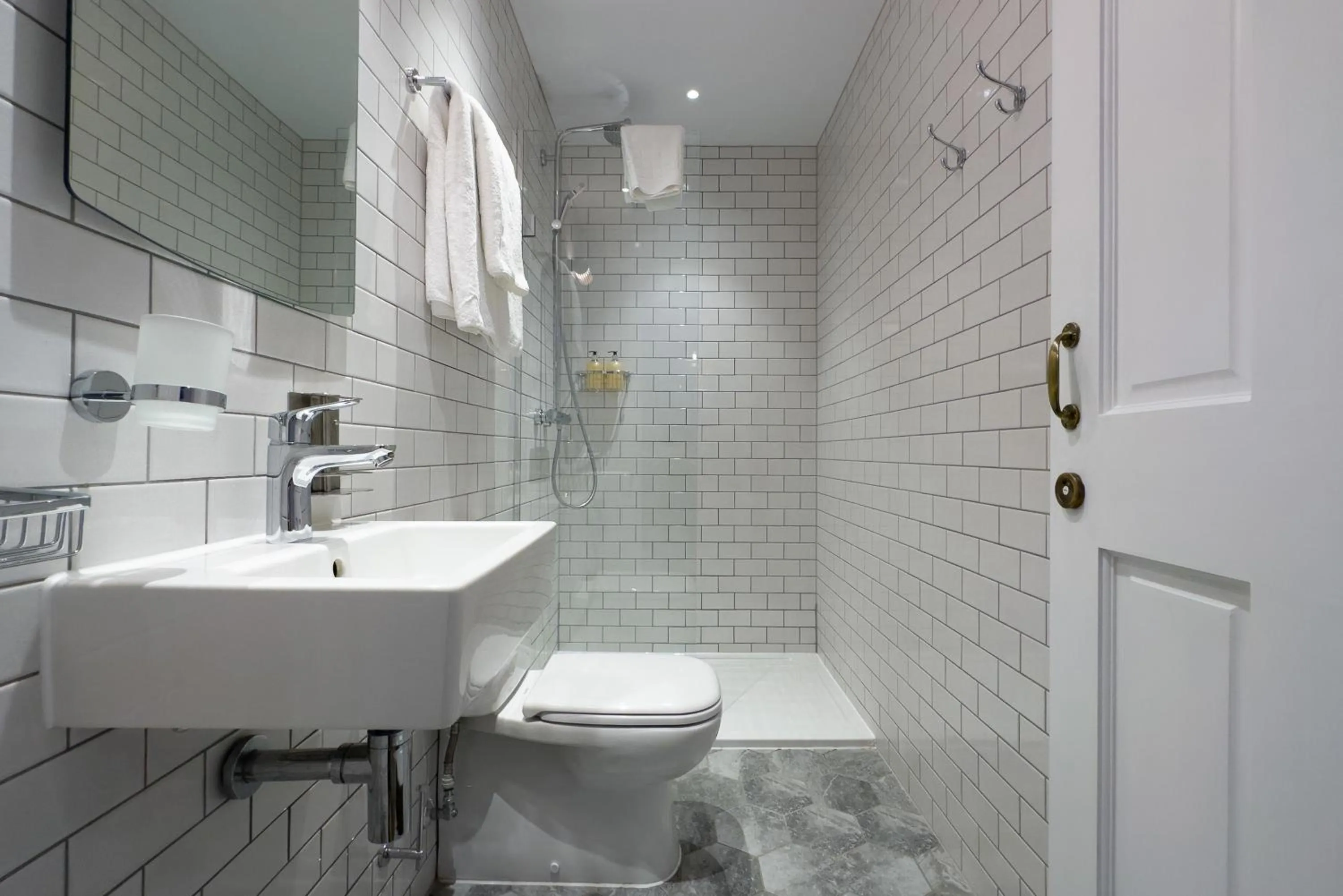 THE KNIGHT OF NOTTINGHILL