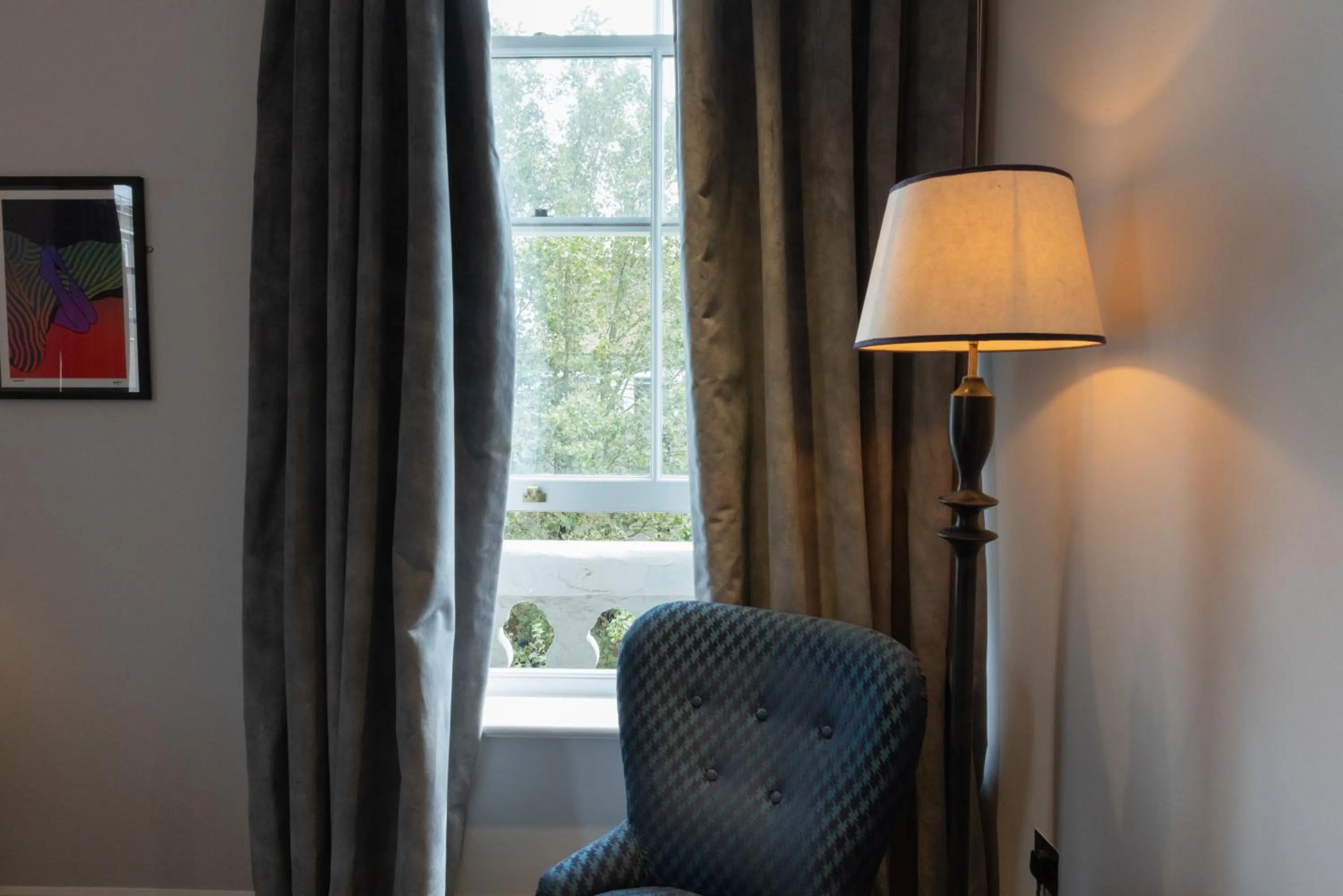 THE KNIGHT OF NOTTINGHILL