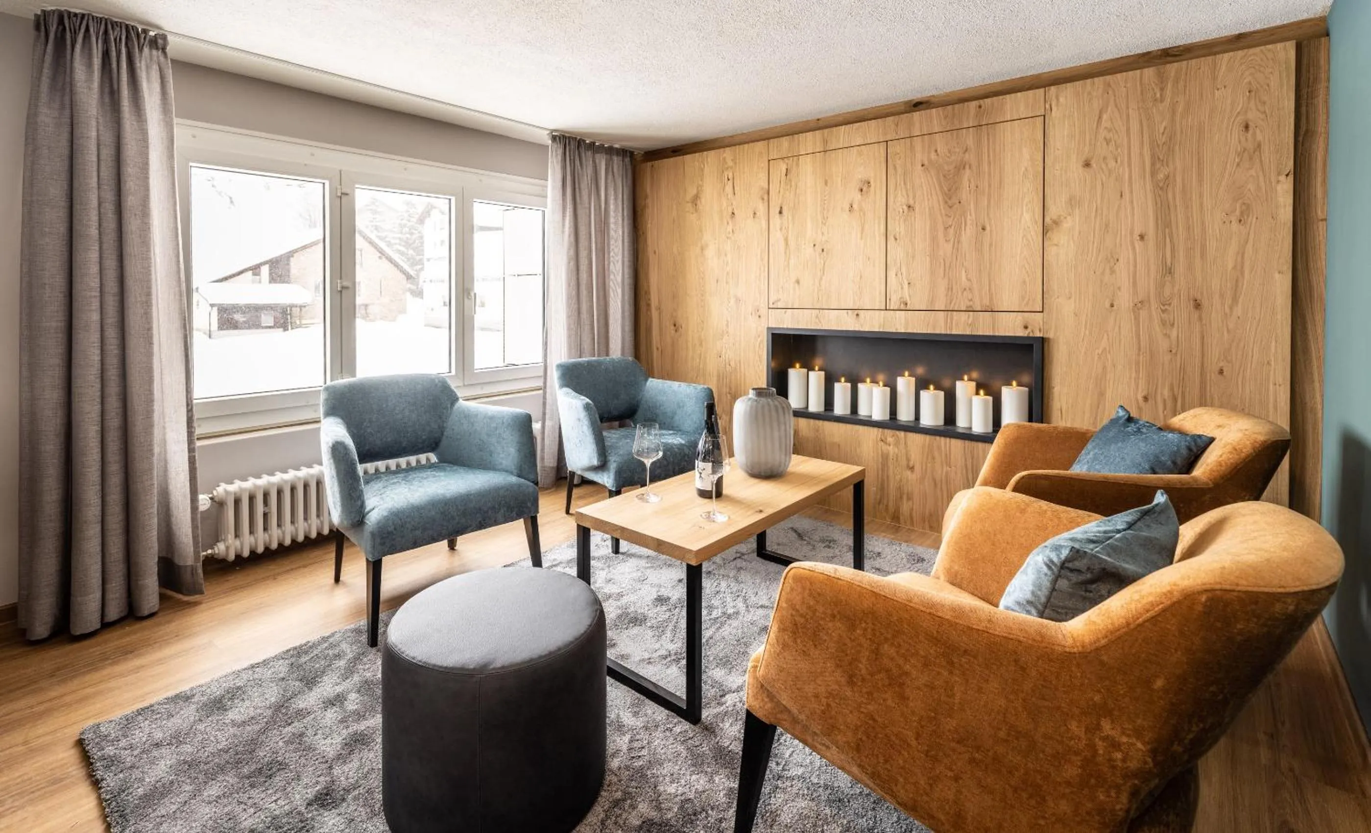 Communal lounge/ TV room in Hotel Piz Badus