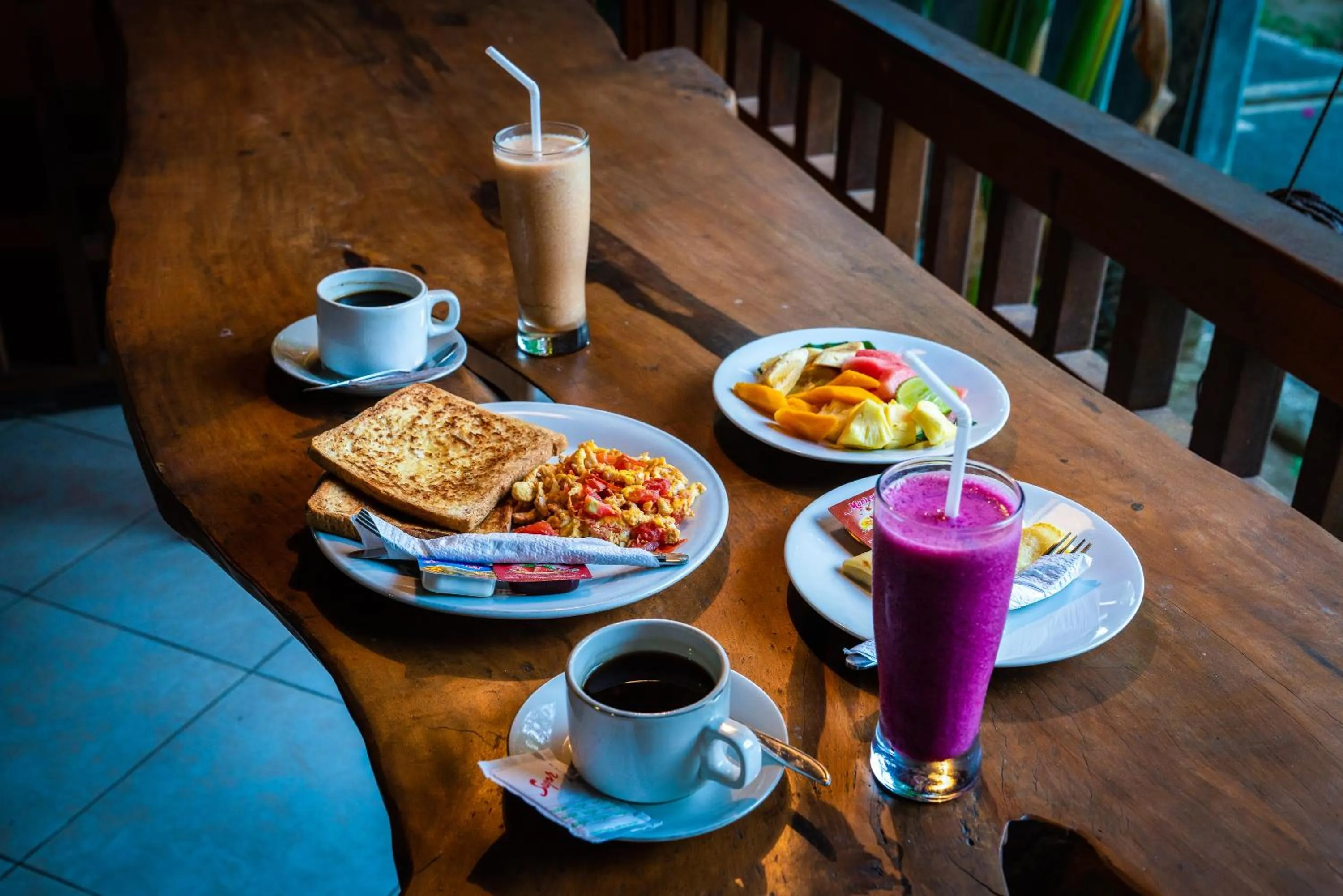 Breakfast in Sari Bamboo Villas