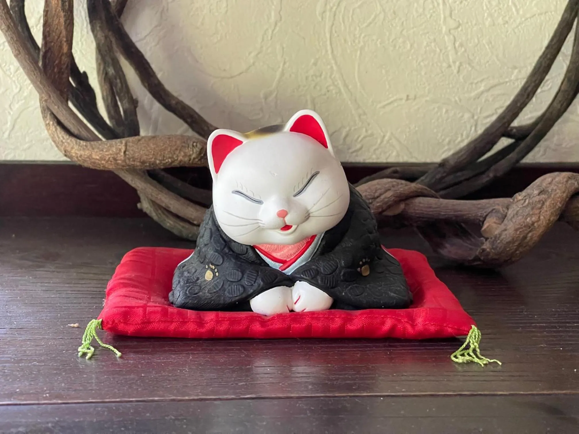 Facade/entrance in Hotel Sejour Mint in Hakuba