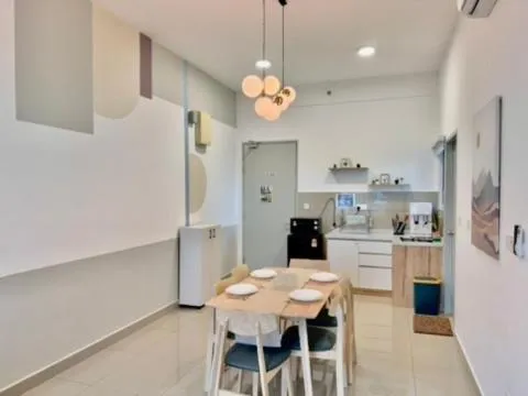 Amber Cove Impression City By Heystay Management