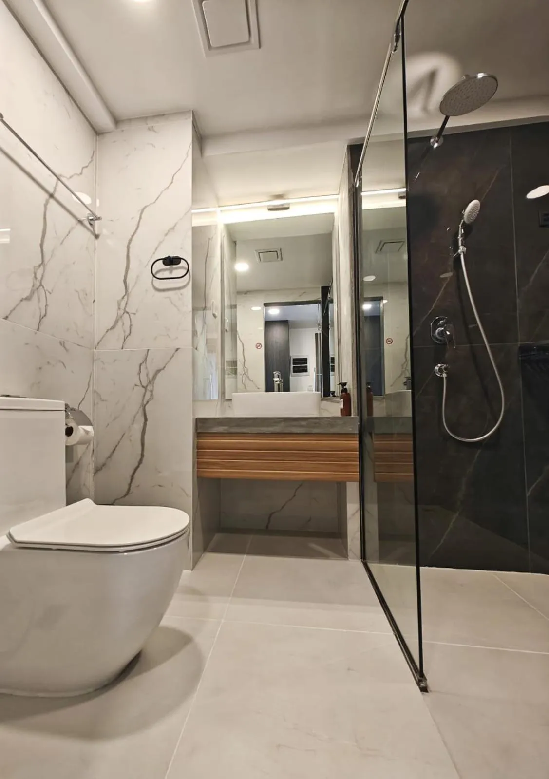 Bathroom in Whaleshark Beach