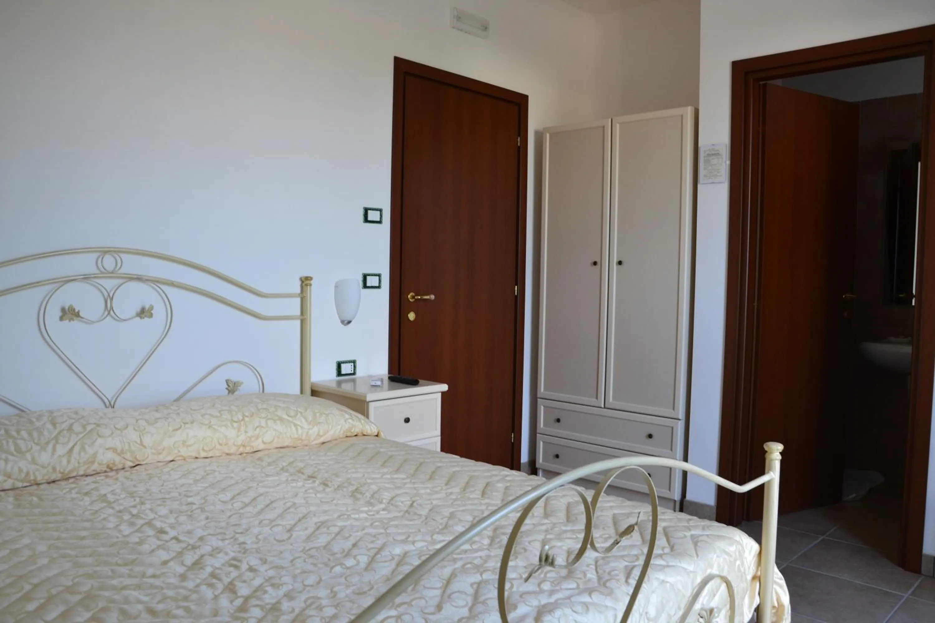 Photo of the whole room, Bed in Villa Lorenza