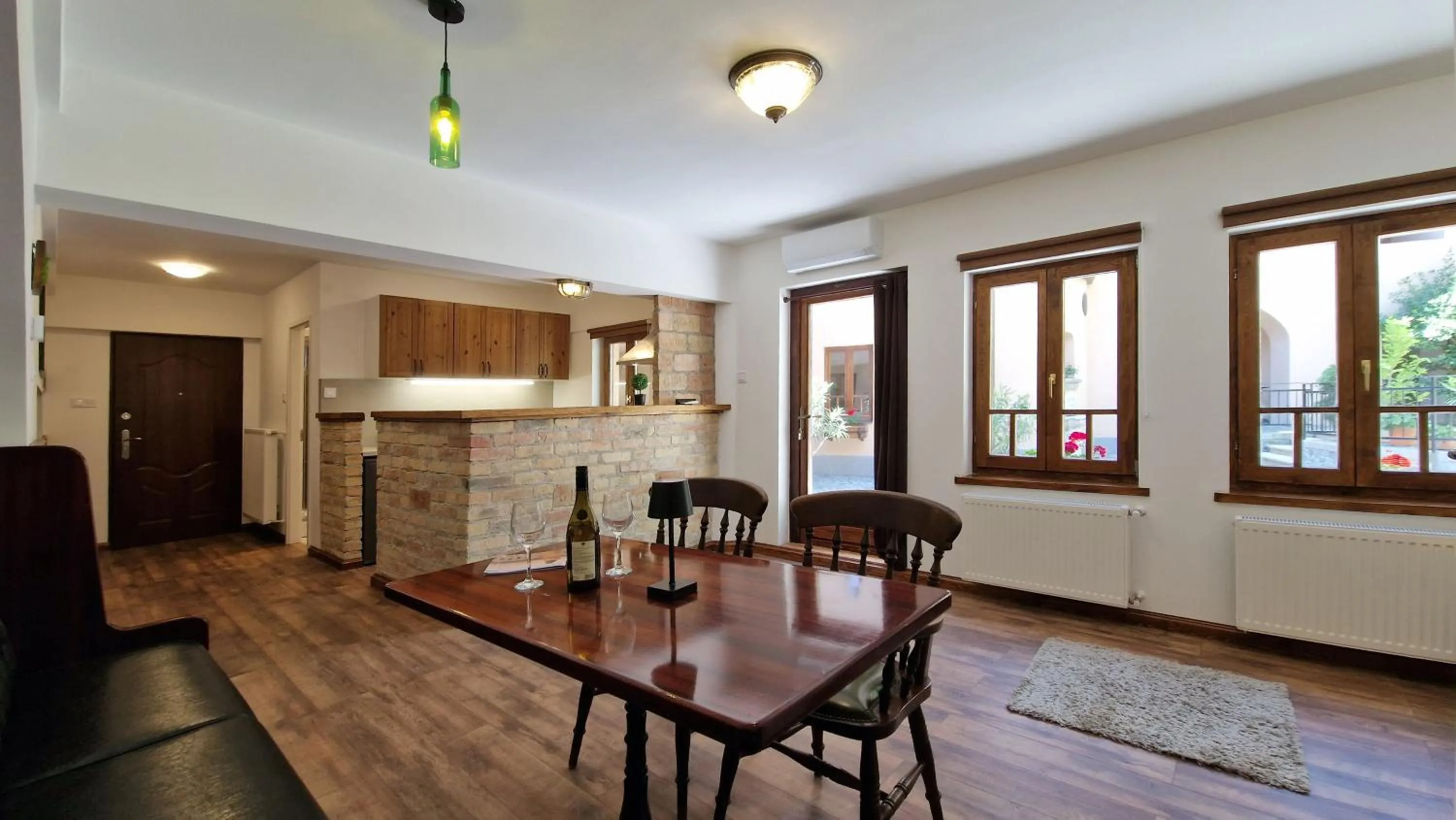 Red Lion Pub & Apartments Szentendre