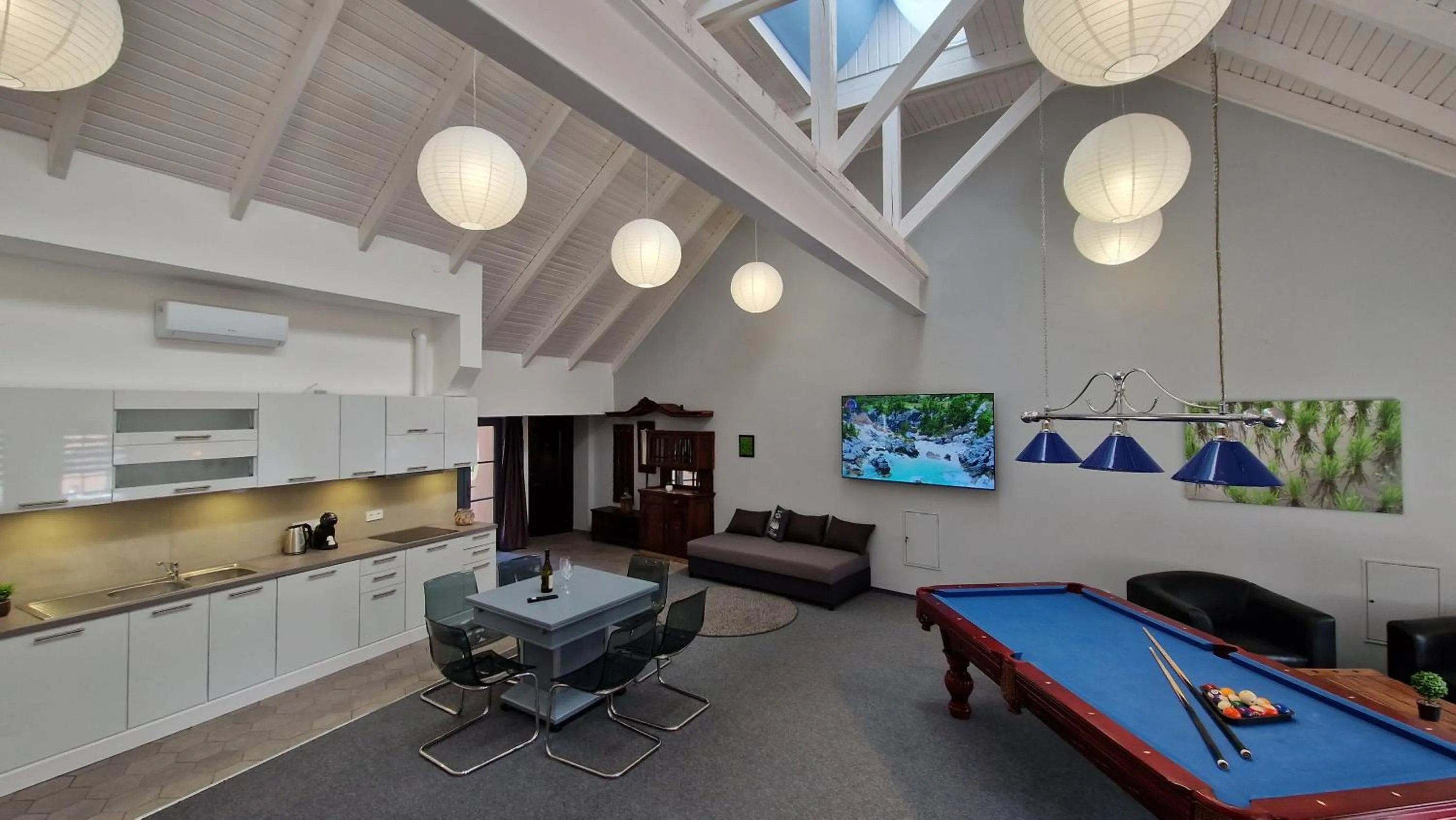 Red Lion Pub & Apartments Szentendre