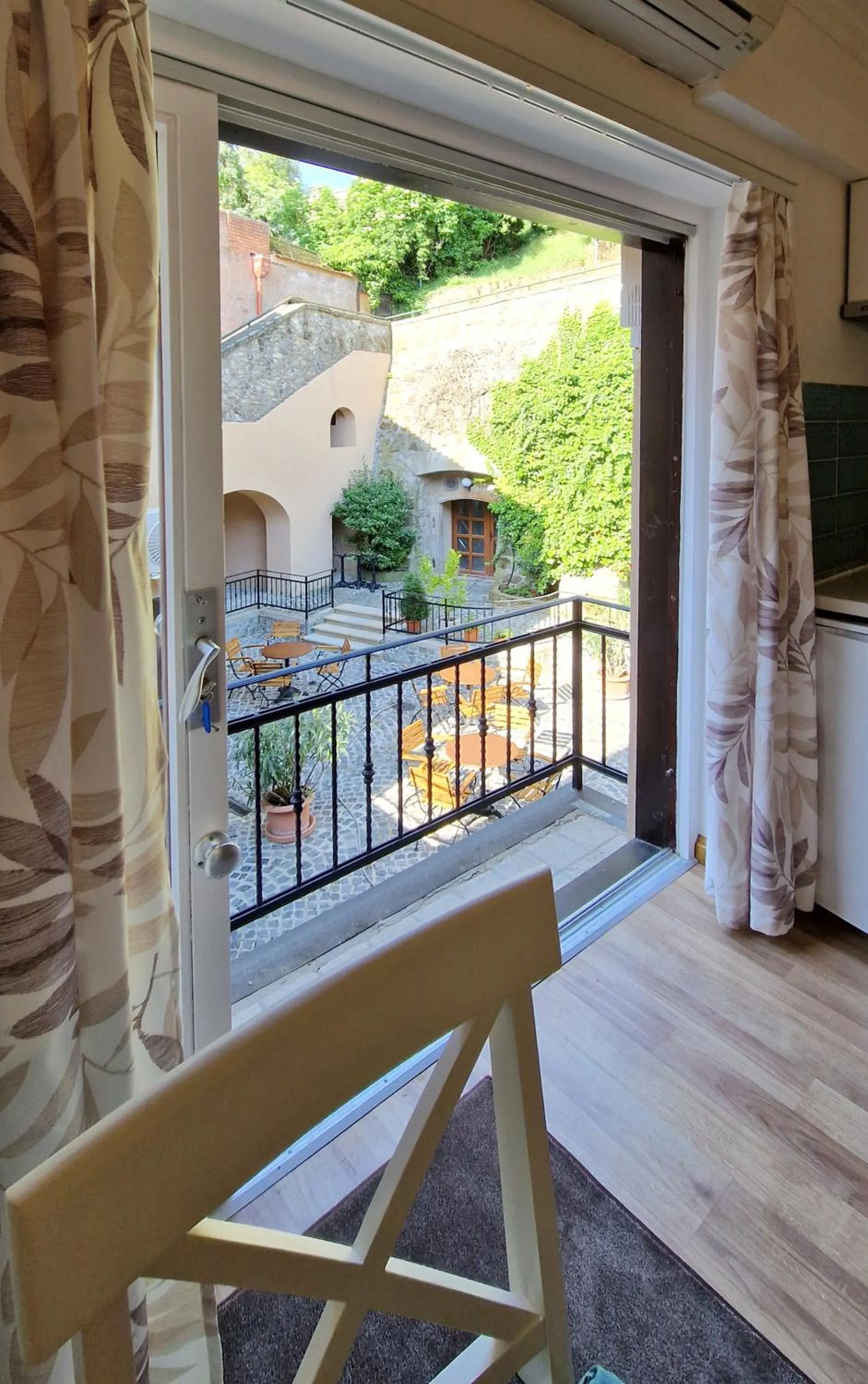 Red Lion Pub & Apartments Szentendre