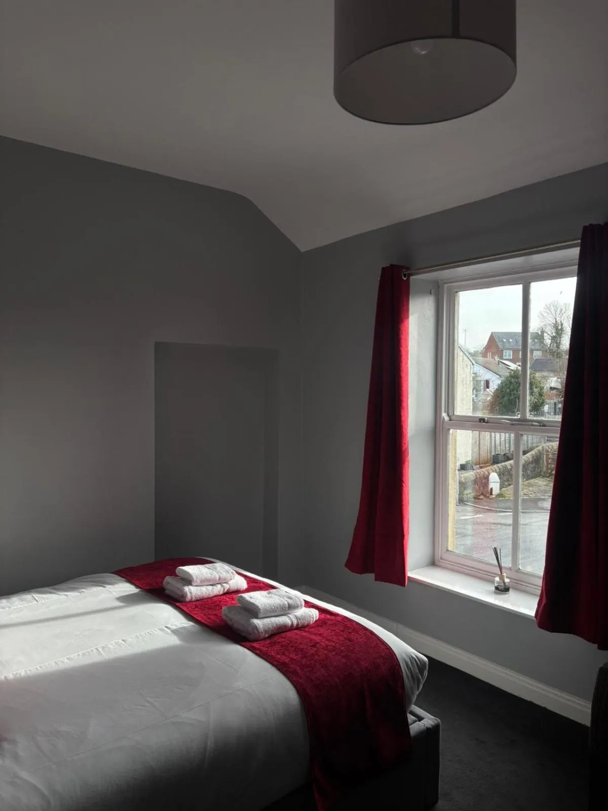 Bed in Feildens Arms Hotel