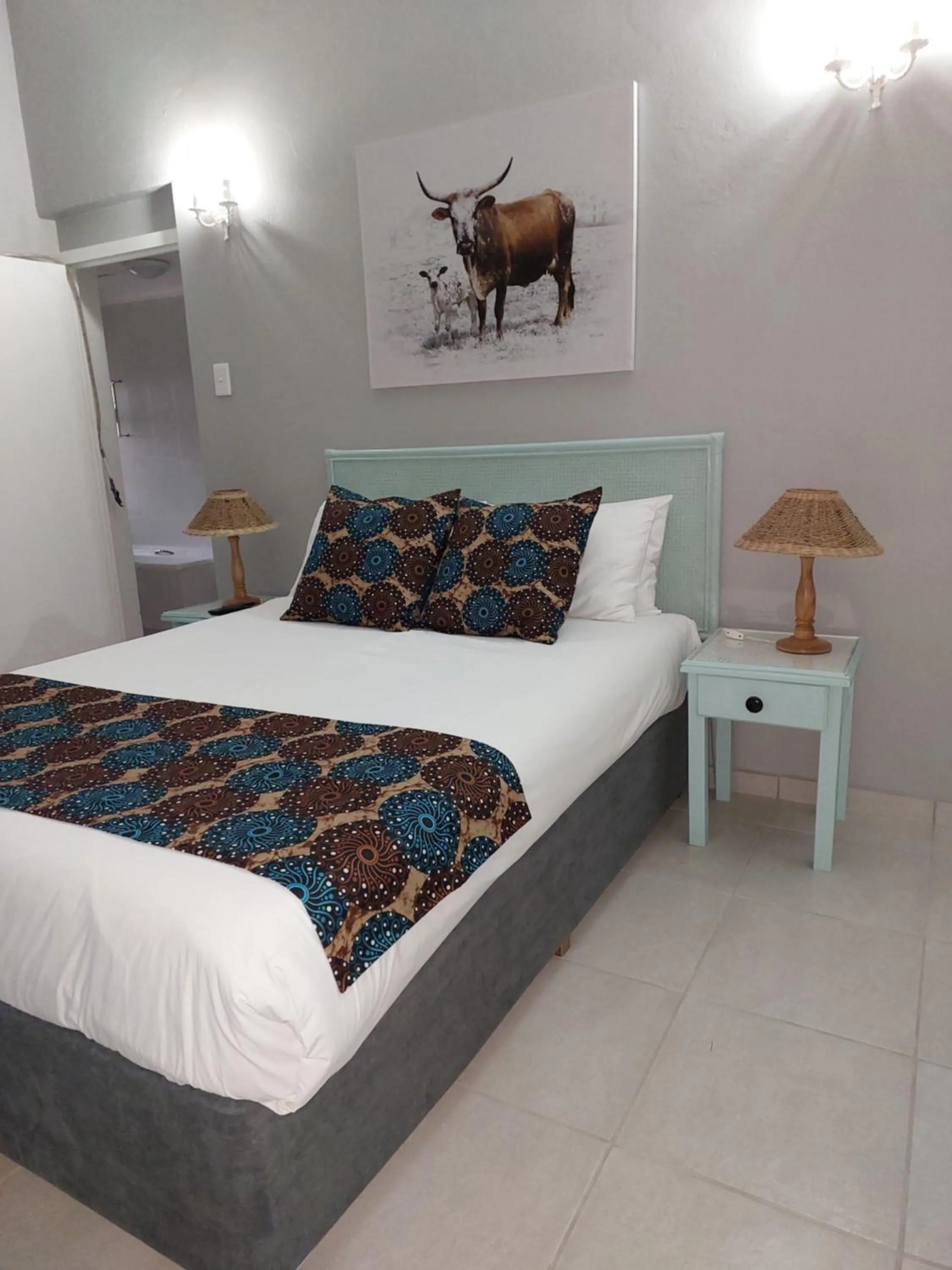 Bed in Fairway Guest Lodge