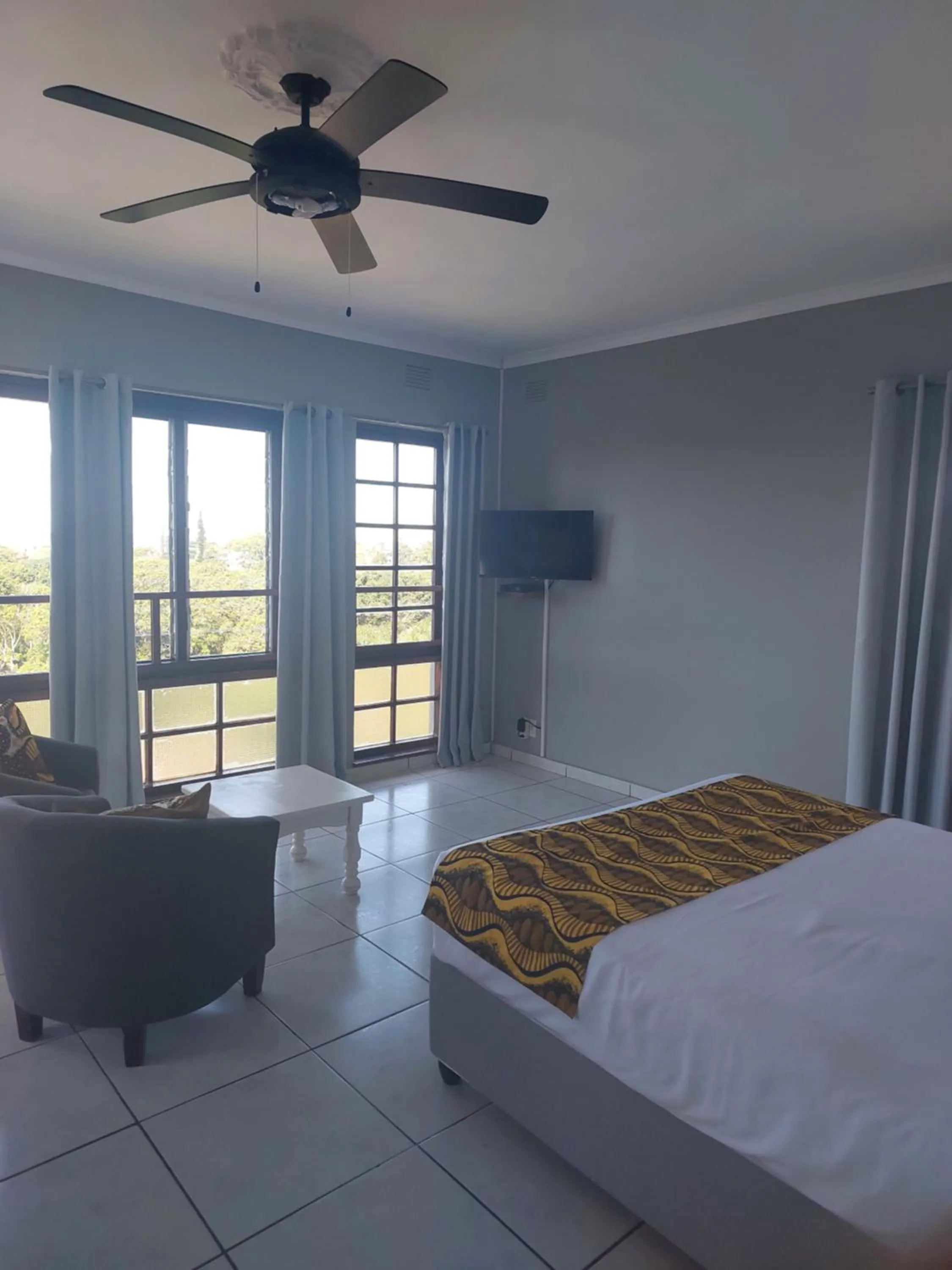 Bed in Fairway Guest Lodge