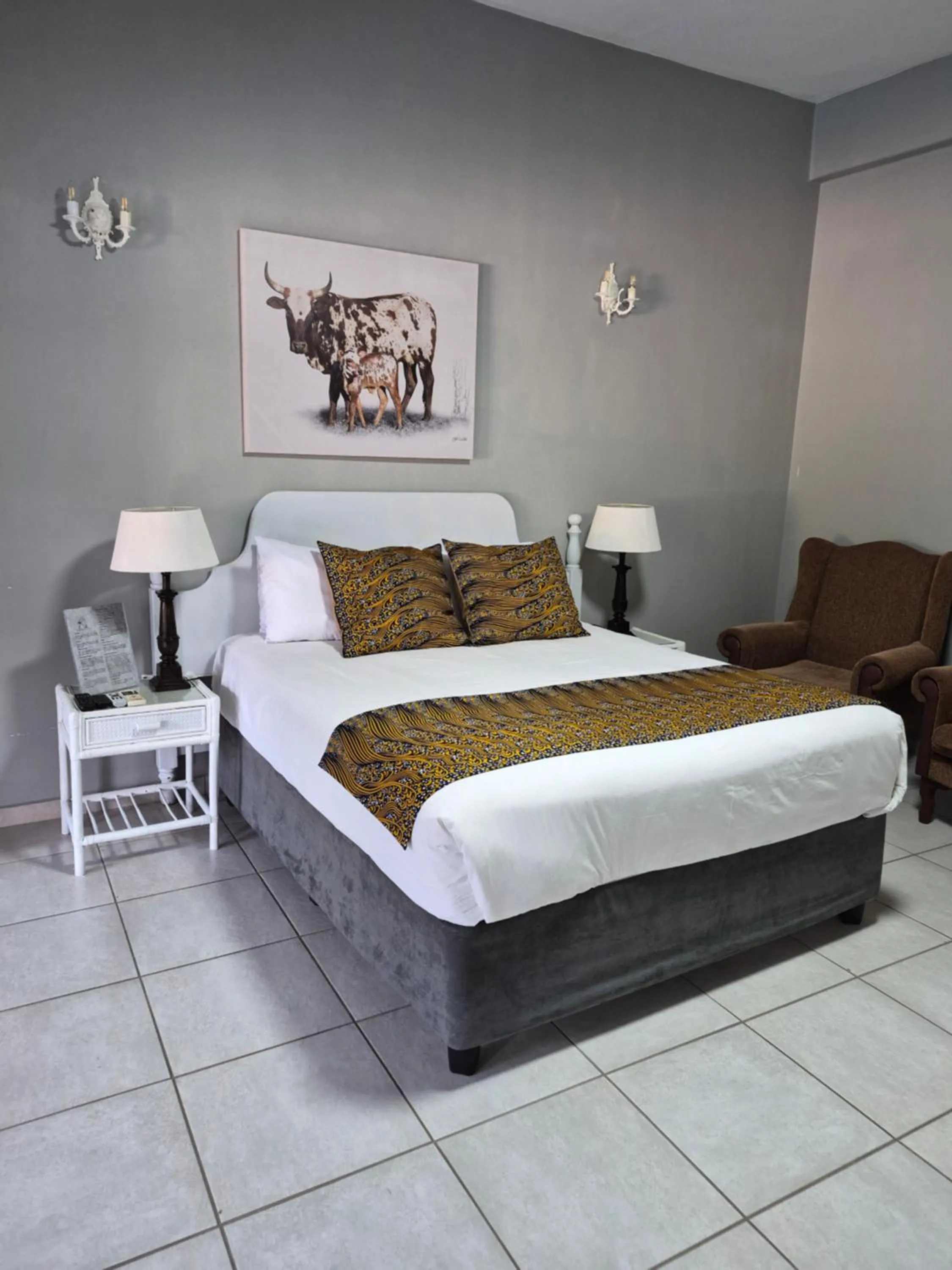 Bed in Fairway Guest Lodge