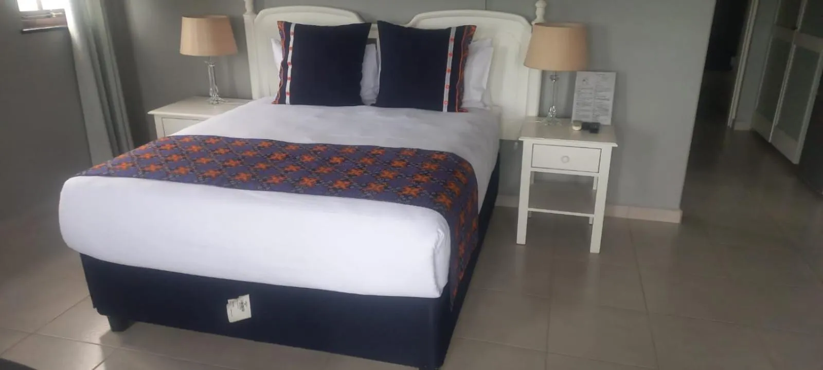 Deluxe Double Room with Balcony and Sea View in Fairway Guest Lodge