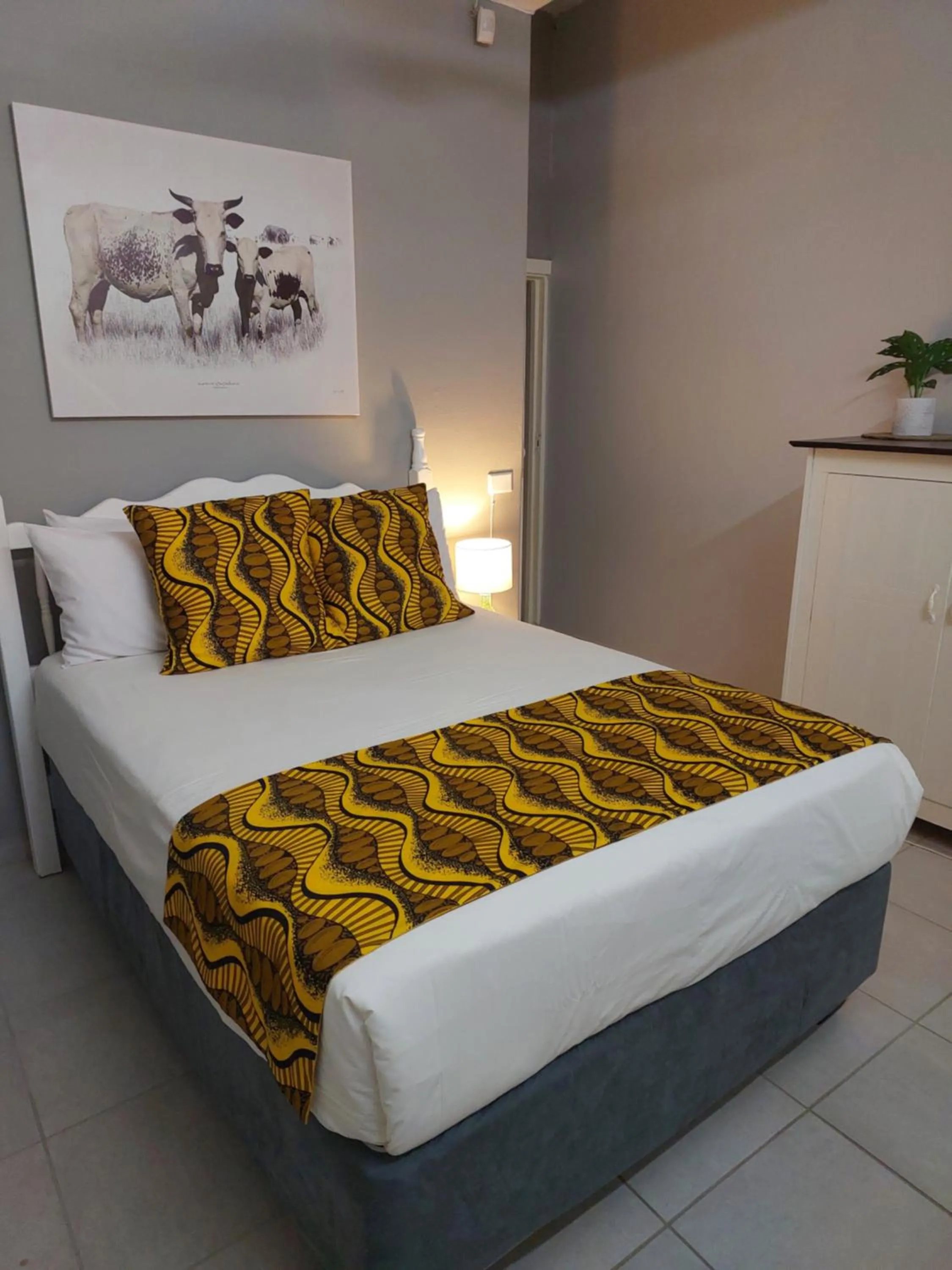 Bed in Fairway Guest Lodge