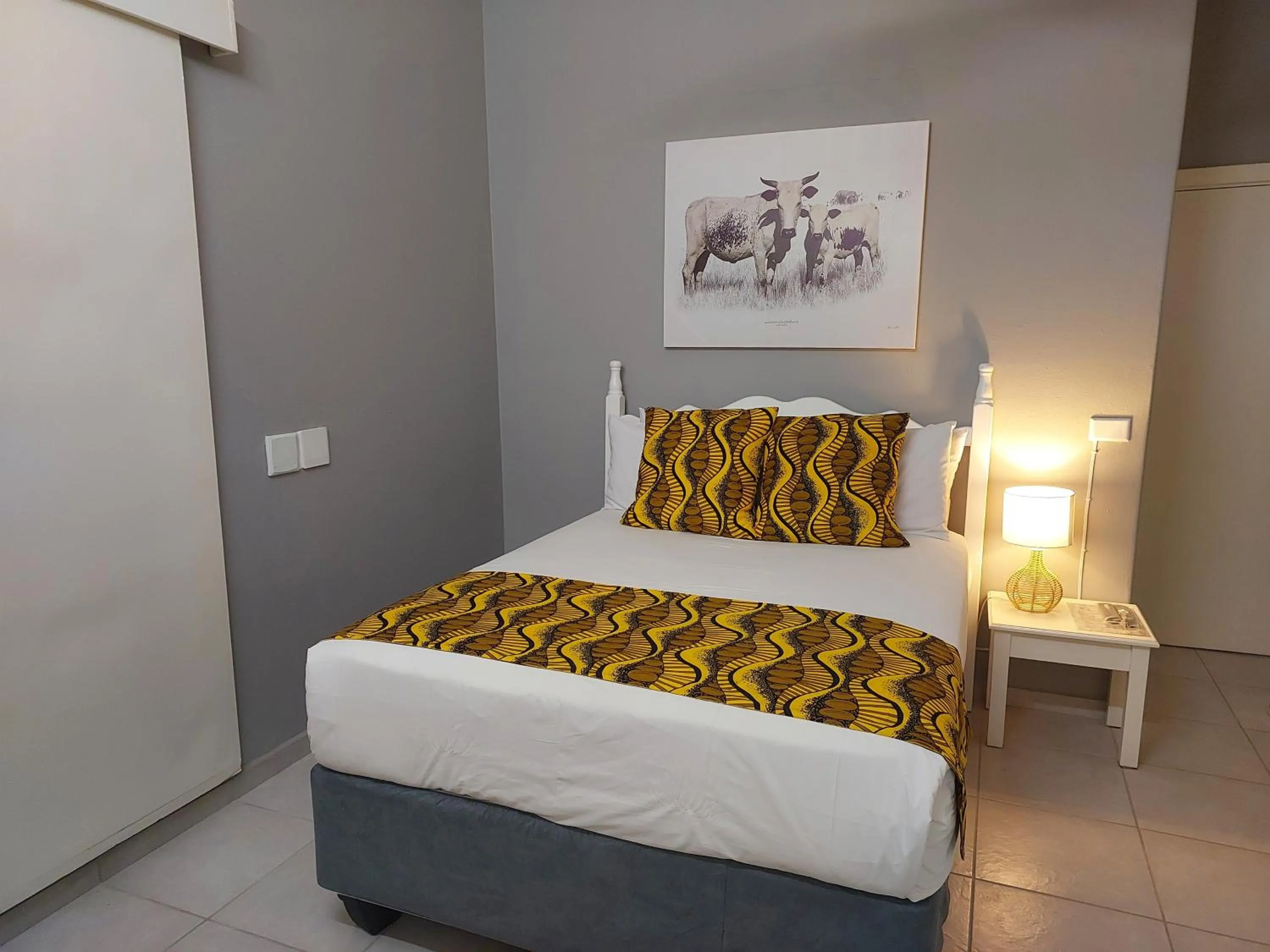 Bed in Fairway Guest Lodge