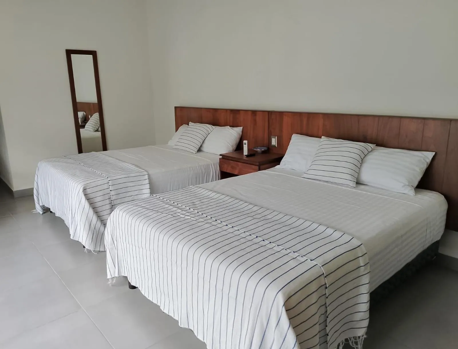 Bedroom, Bed in Deluxe Apartments Azure