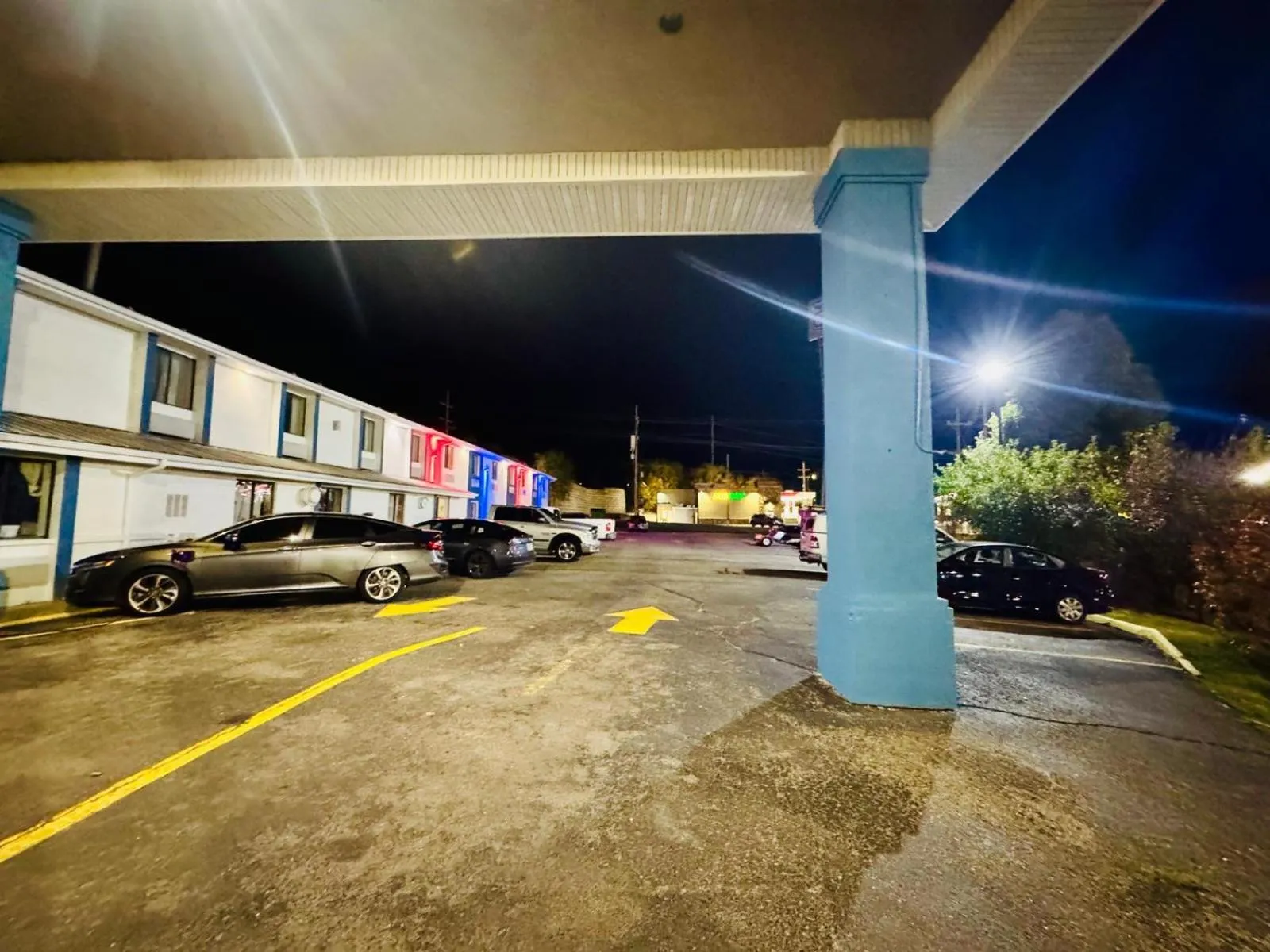 Parking in Express inn Junction city