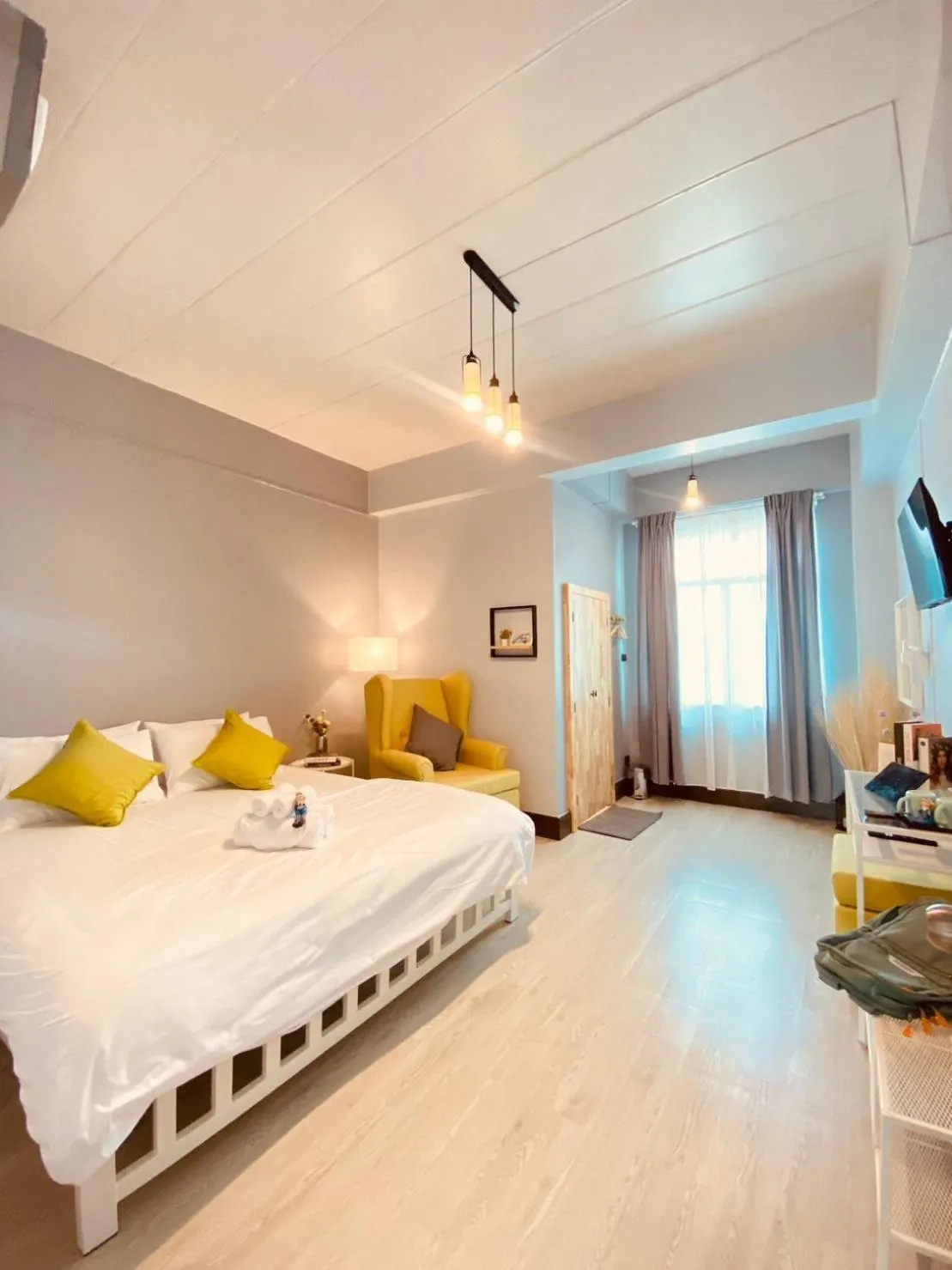 Bed in Triple J hotel Trang