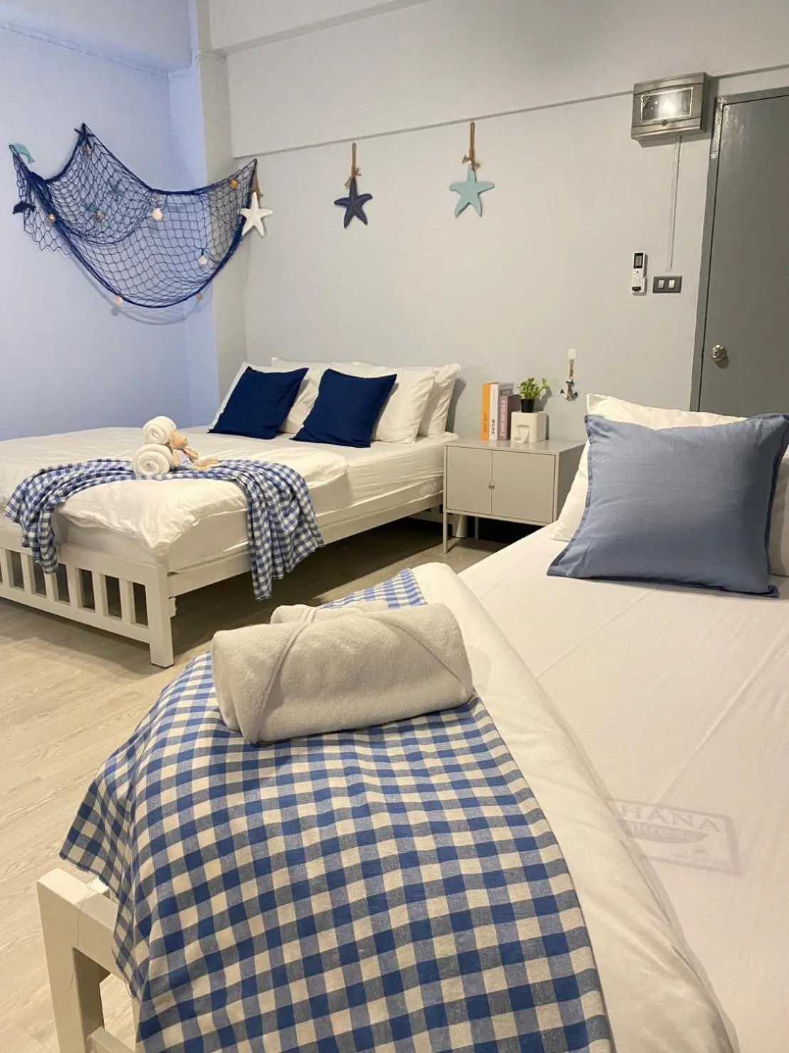 Bed in Triple J hotel Trang