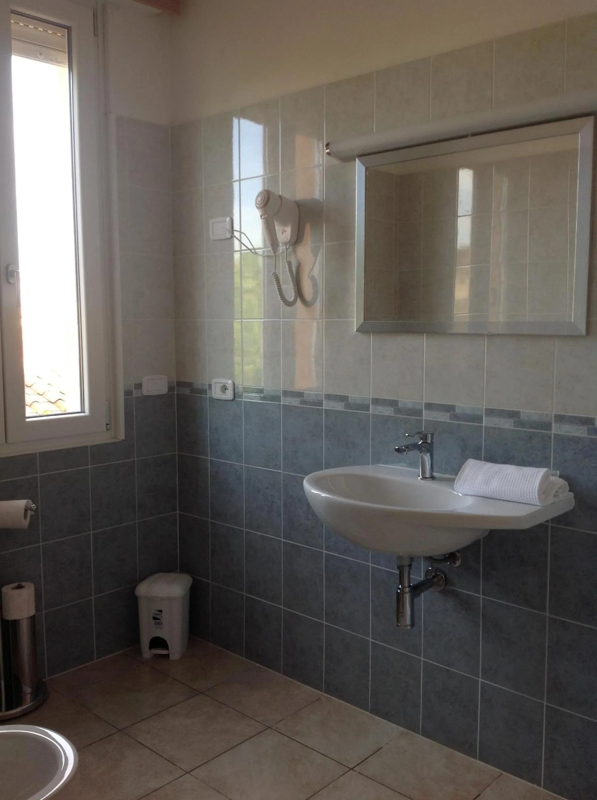 Bathroom in Albergo La Portaccia