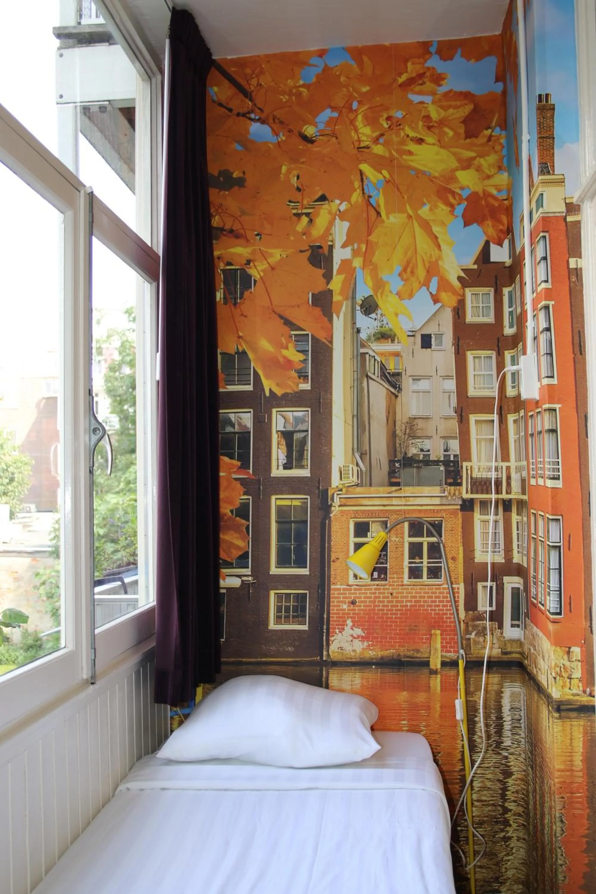 Decorative detail, Bed in Bicycle Hotel Amsterdam