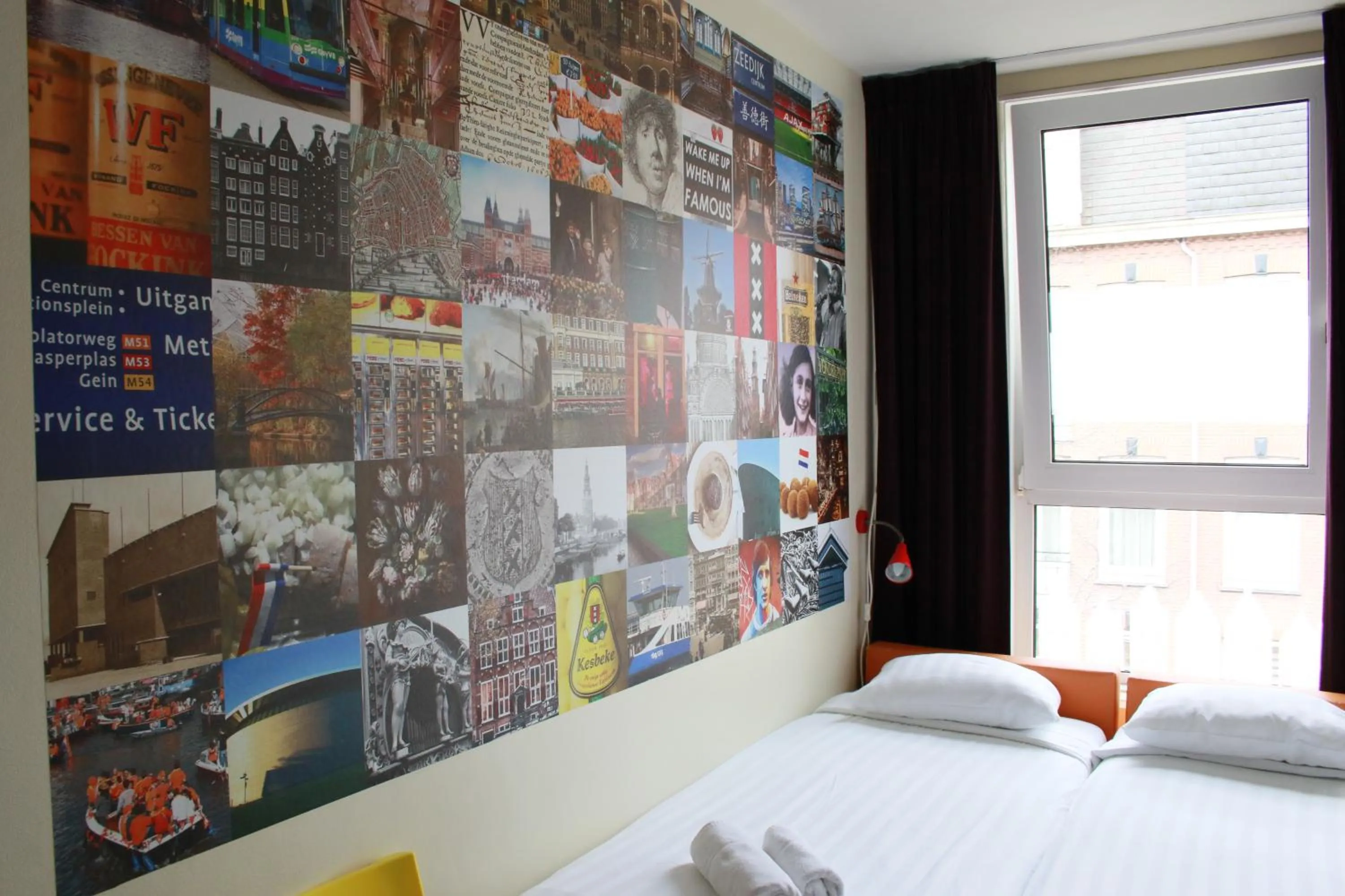 Decorative detail, Bed in Bicycle Hotel Amsterdam