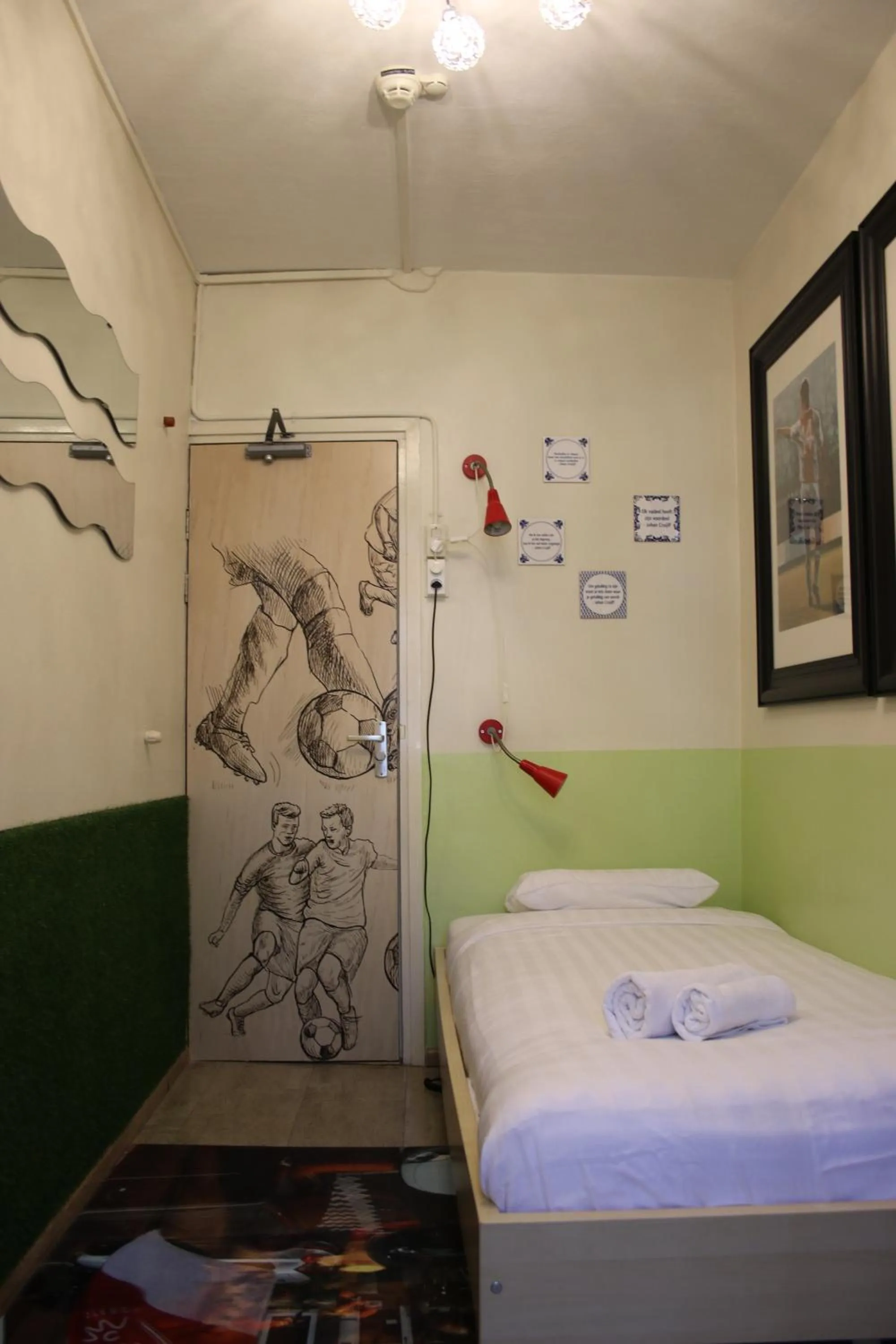 Bed in Bicycle Hotel Amsterdam