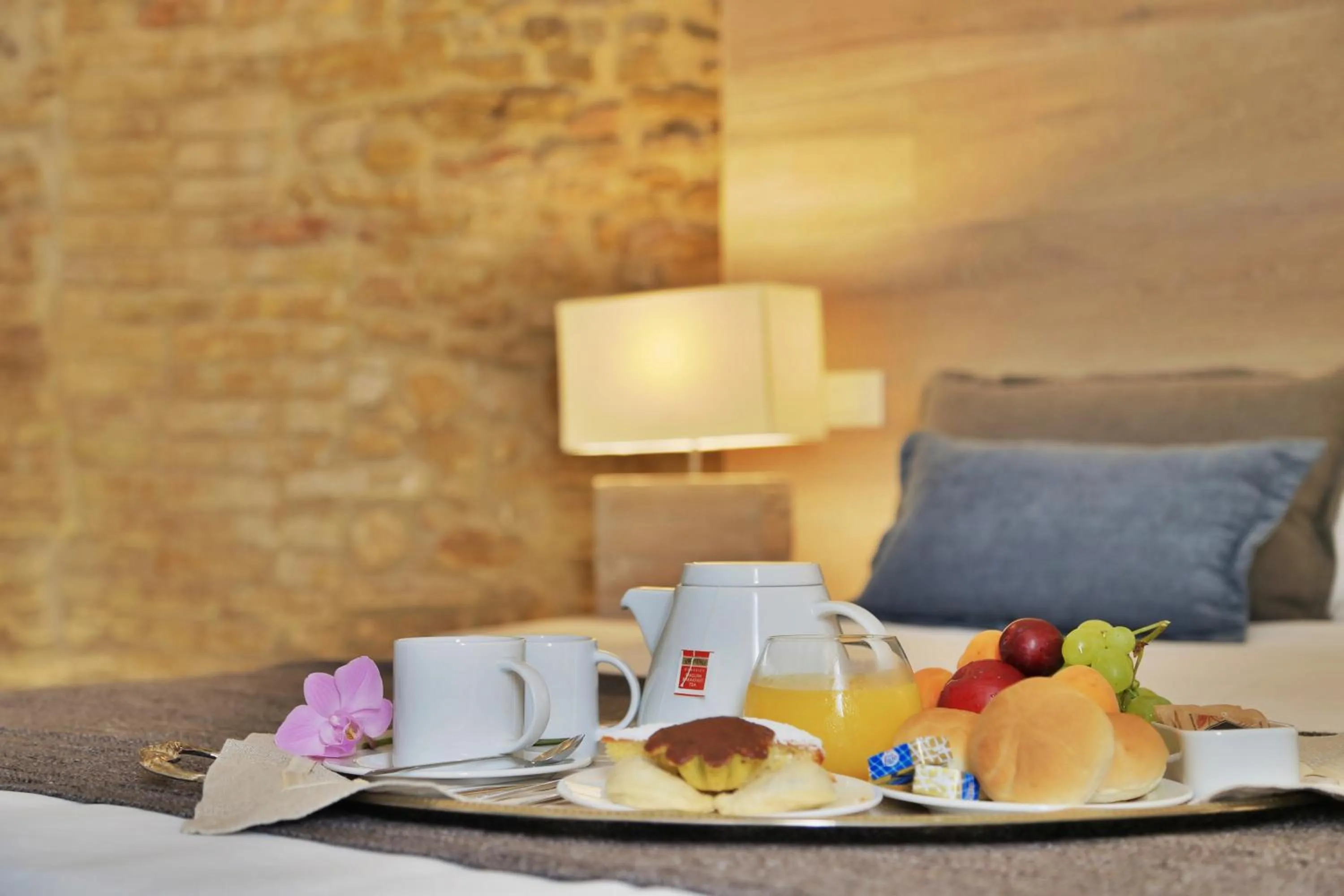 Breakfast, Bed in Residenza Amblingh
