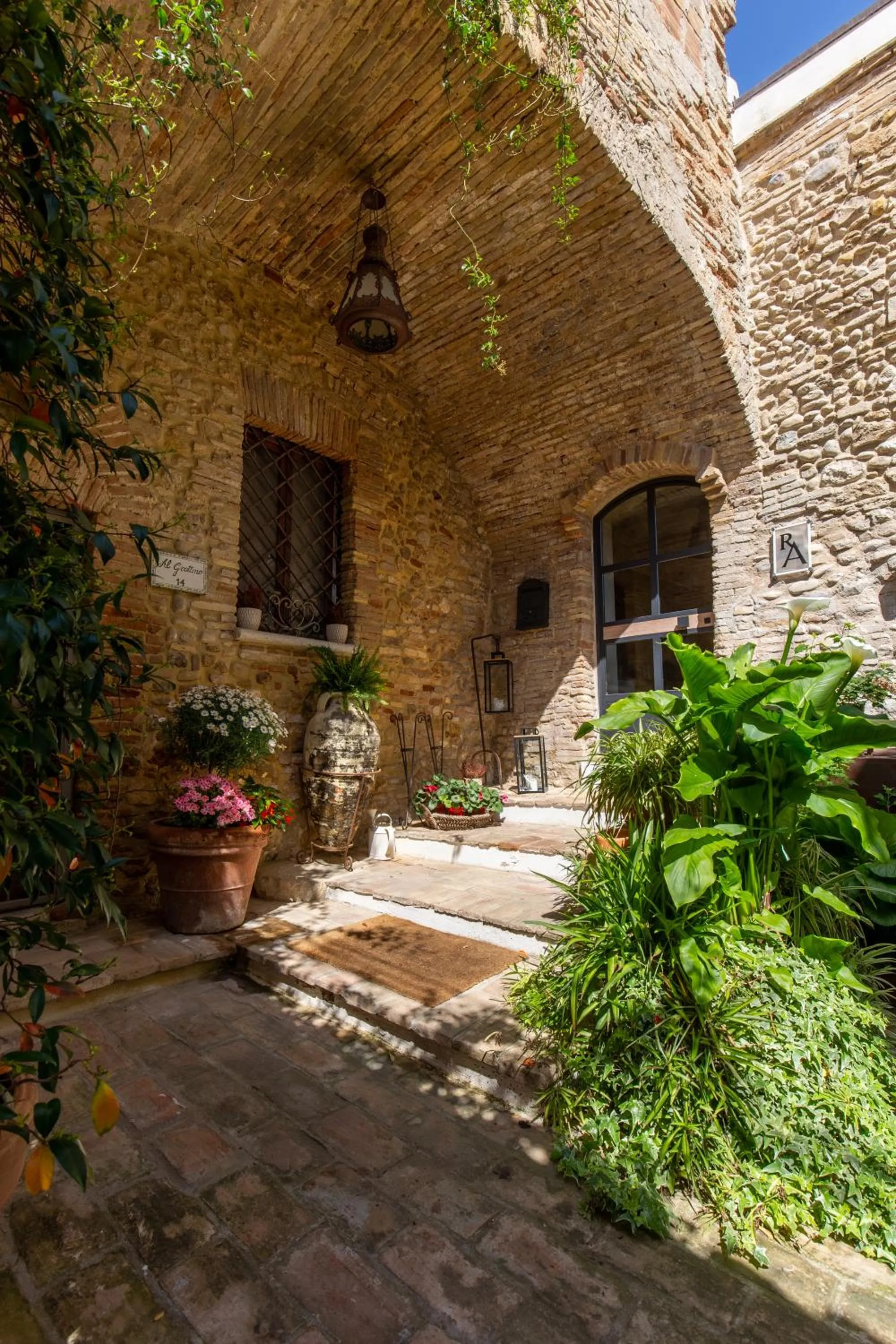 Facade/entrance in Residenza Amblingh