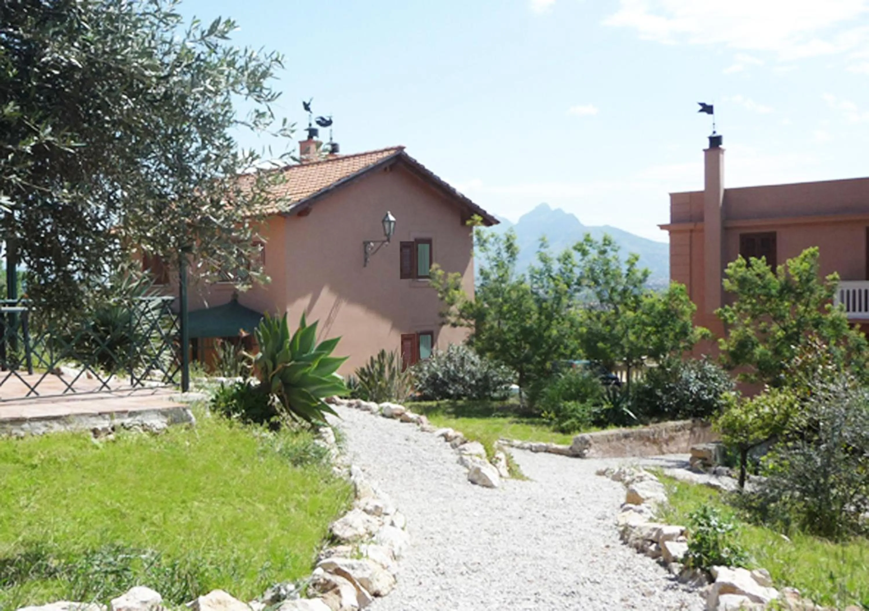 Property building in Villa Paladino Solunto